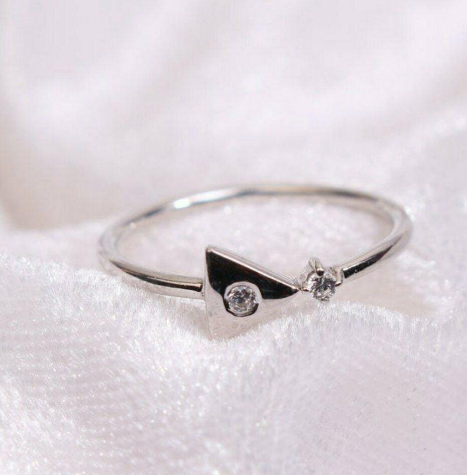 Bague de fiançailles de fiançailles en or blanc 14 carats massif 14 carats, taille ronde SOLID Unisexe en vente