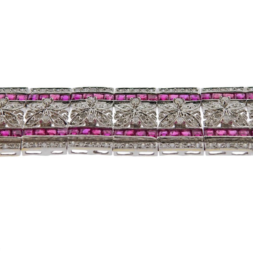 Gold Diamond Ruby Bracelet In Good Condition For Sale In New York, NY