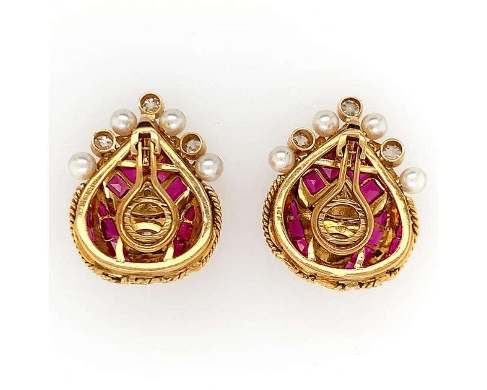 Pendientes de Oro Diamante Rubí Perla en Excelente Estado en New York, NY