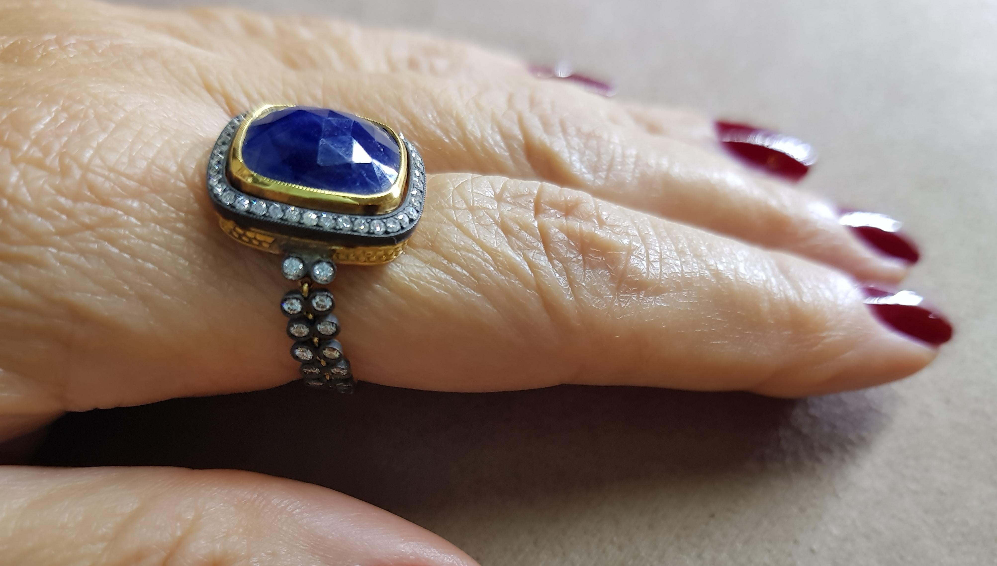 Contemporary Gold Diamond Slice Cut Blue Vintage Sapphire Ring For Sale