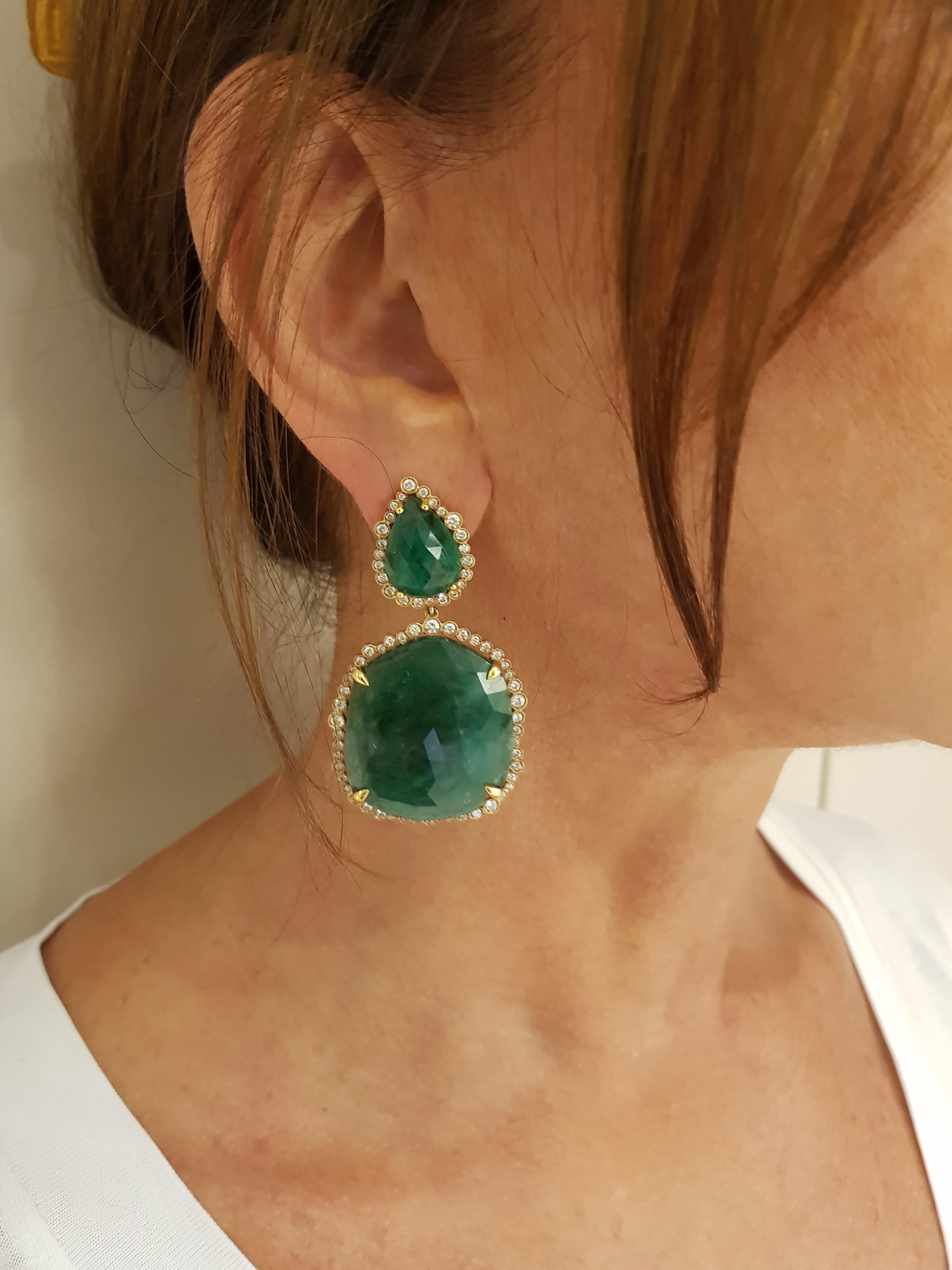 Gold Diamond Slice Cut Emerald Cocktail Earring In New Condition For Sale In Findikli, Beyoglu
