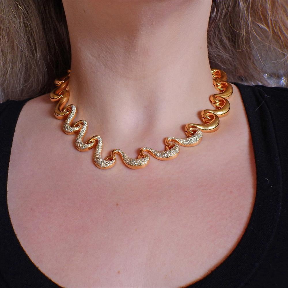 Gold Diamond Wave Necklace For Sale 1