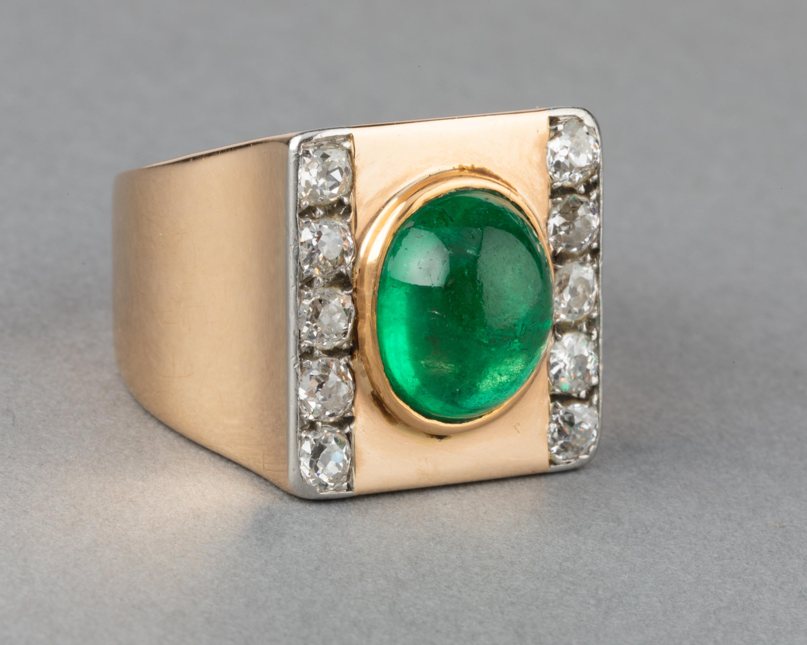 Gold Diamonds and 4 Carats Colombian Emerald French Tank Ring For Sale 1