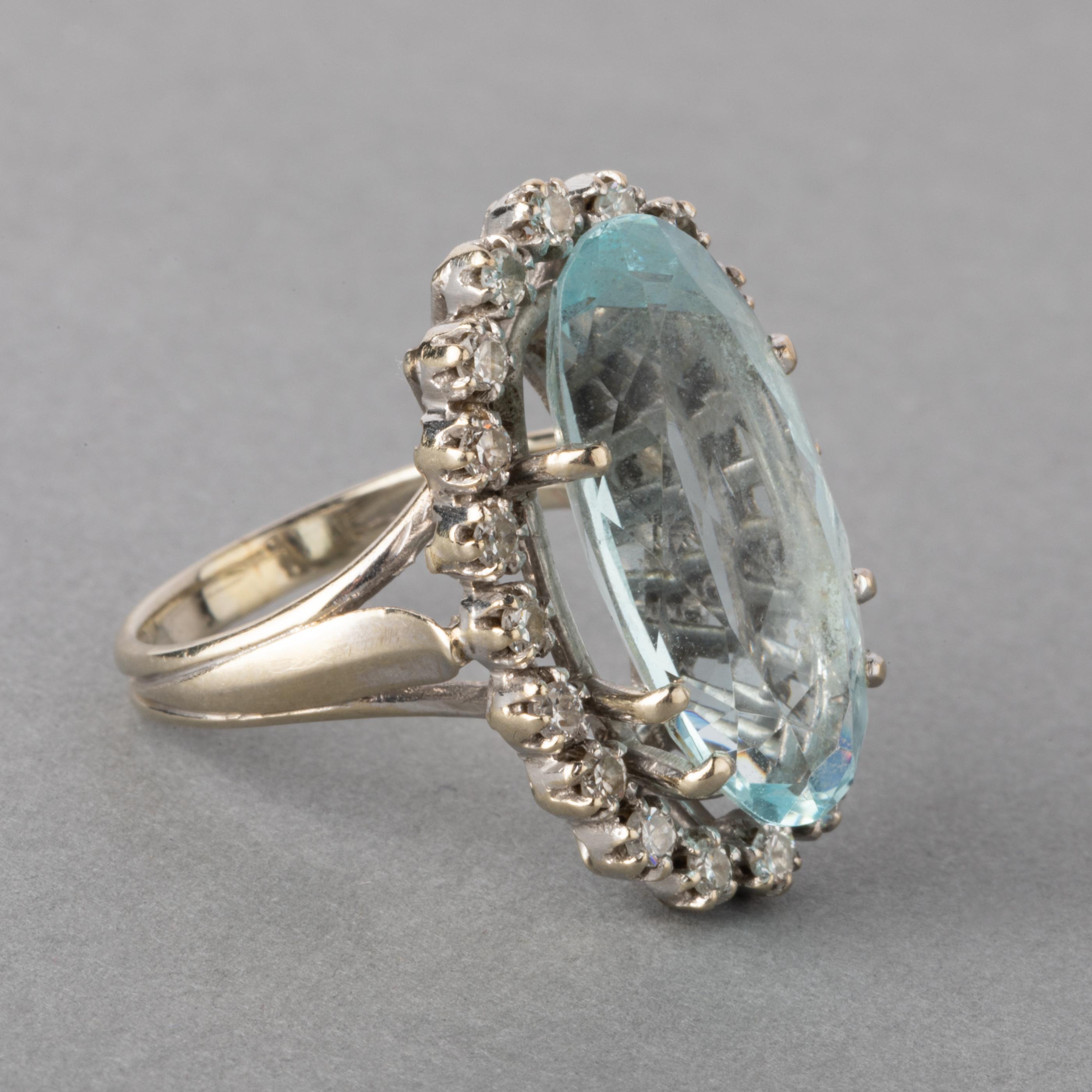 Gold Diamonds and Aquamarine French Vintage Ring For Sale 1