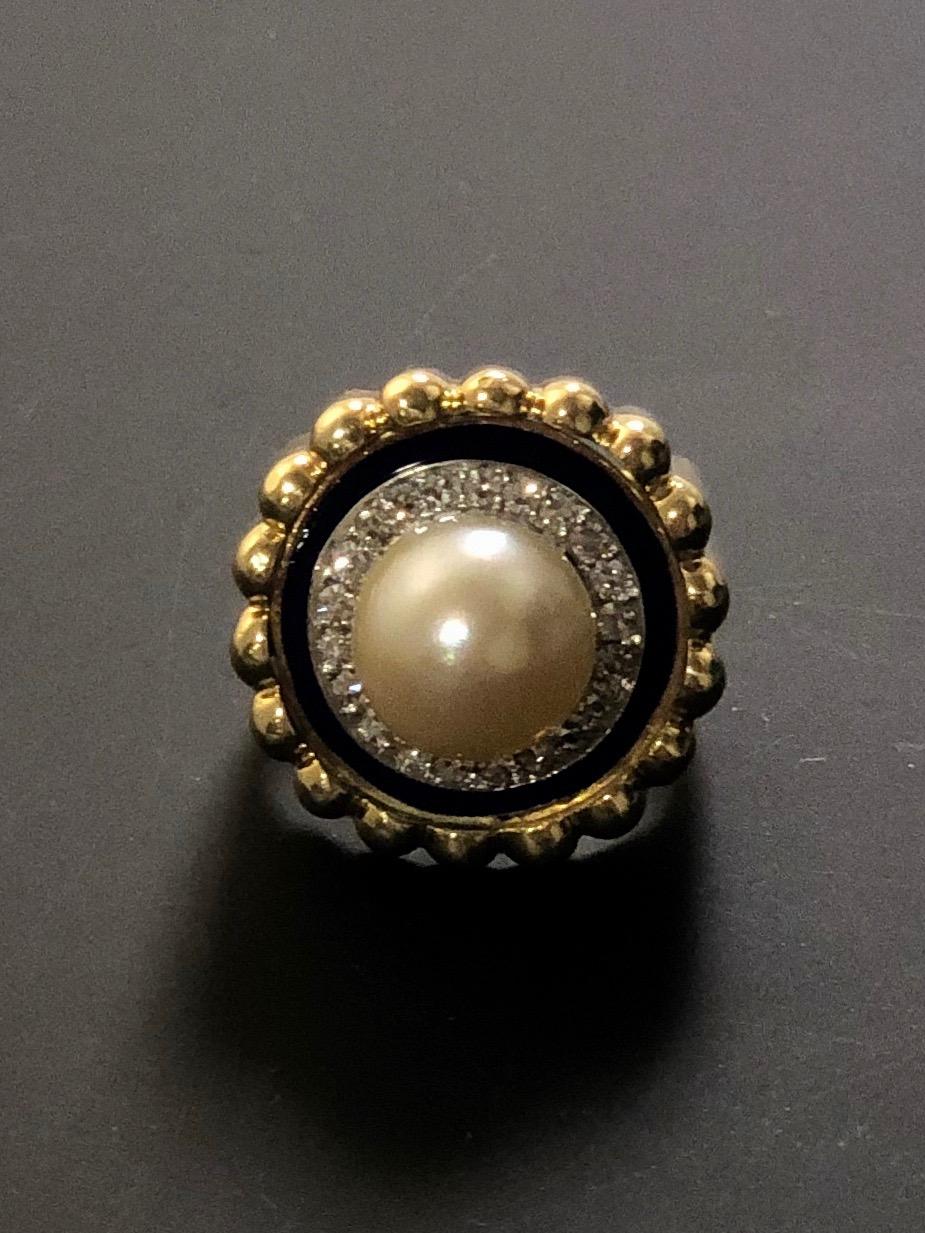 Women's Gold, Diamonds and Pearl Vintage Ring