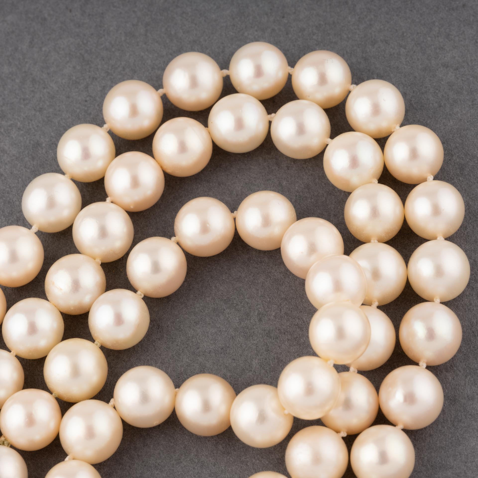 vintage string of pearls