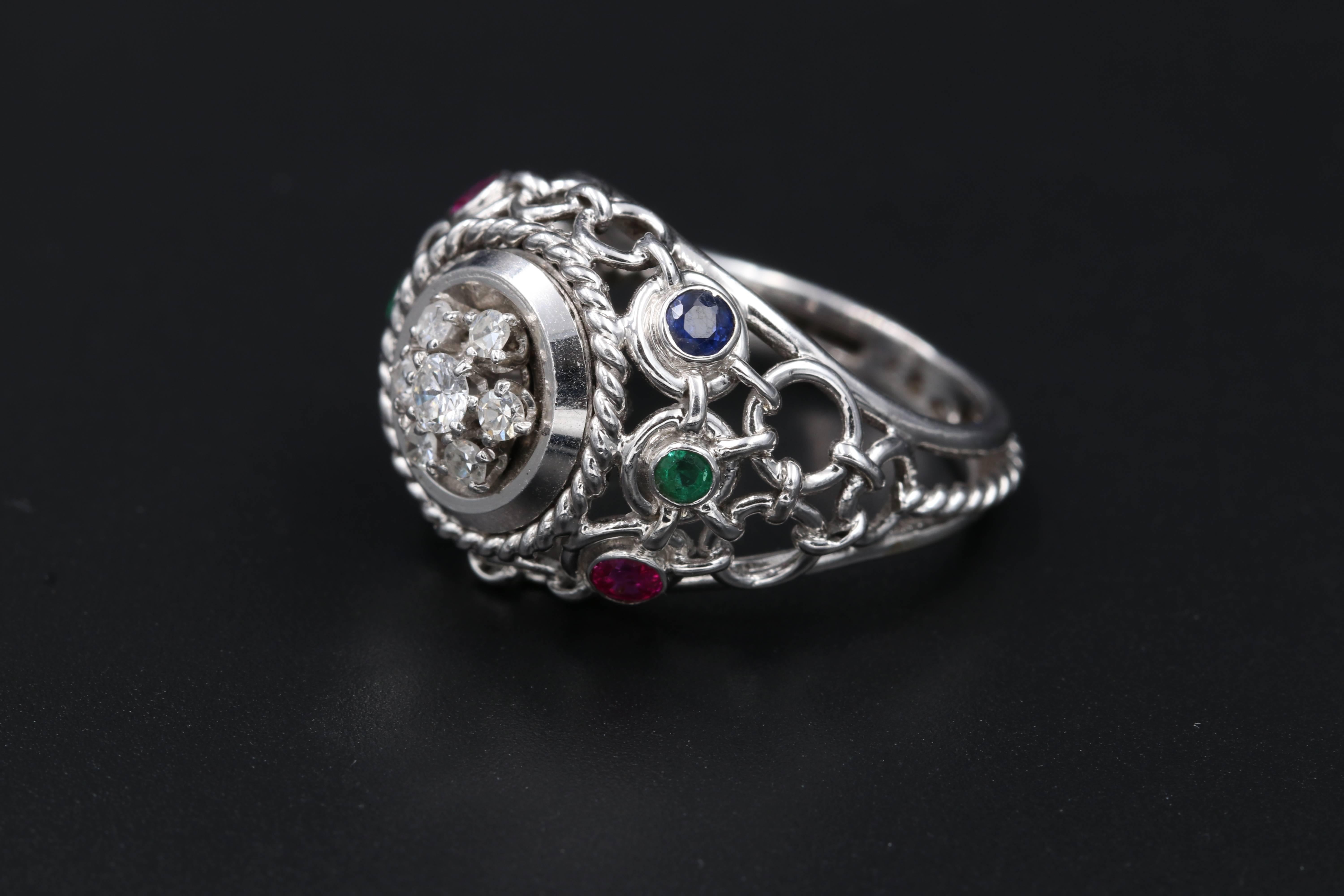 Beautiful vintage ring by creator Joseph SIK. The ring is hand made.
The shape and the work is top quality. Mister SIK worked for the greatest jewellery houses is Paris.
Made in France circa 1960.
Made in white gold 14k.
The size of the diamonds is