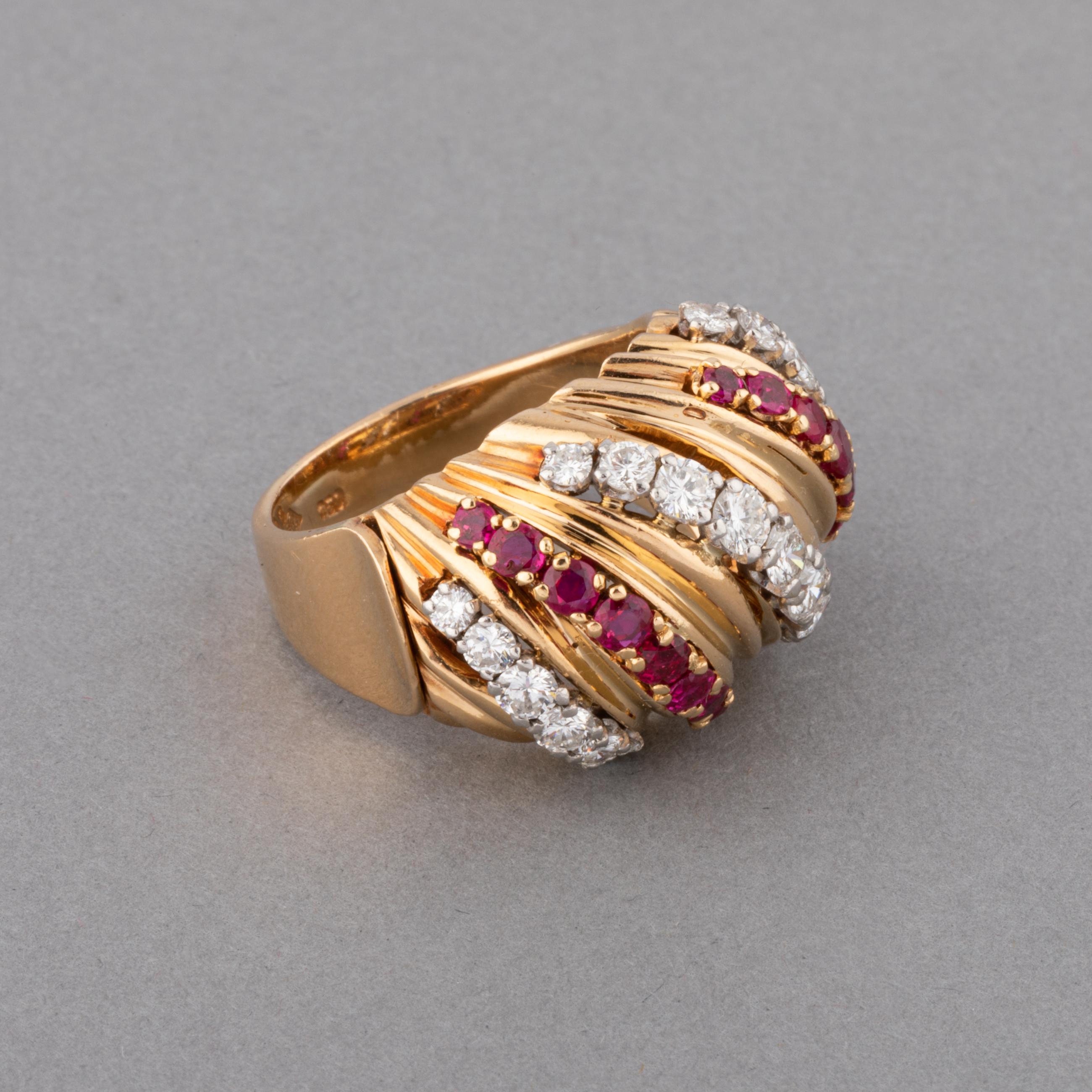 Round Cut Gold Diamonds and Rubies French Vintage Ring For Sale