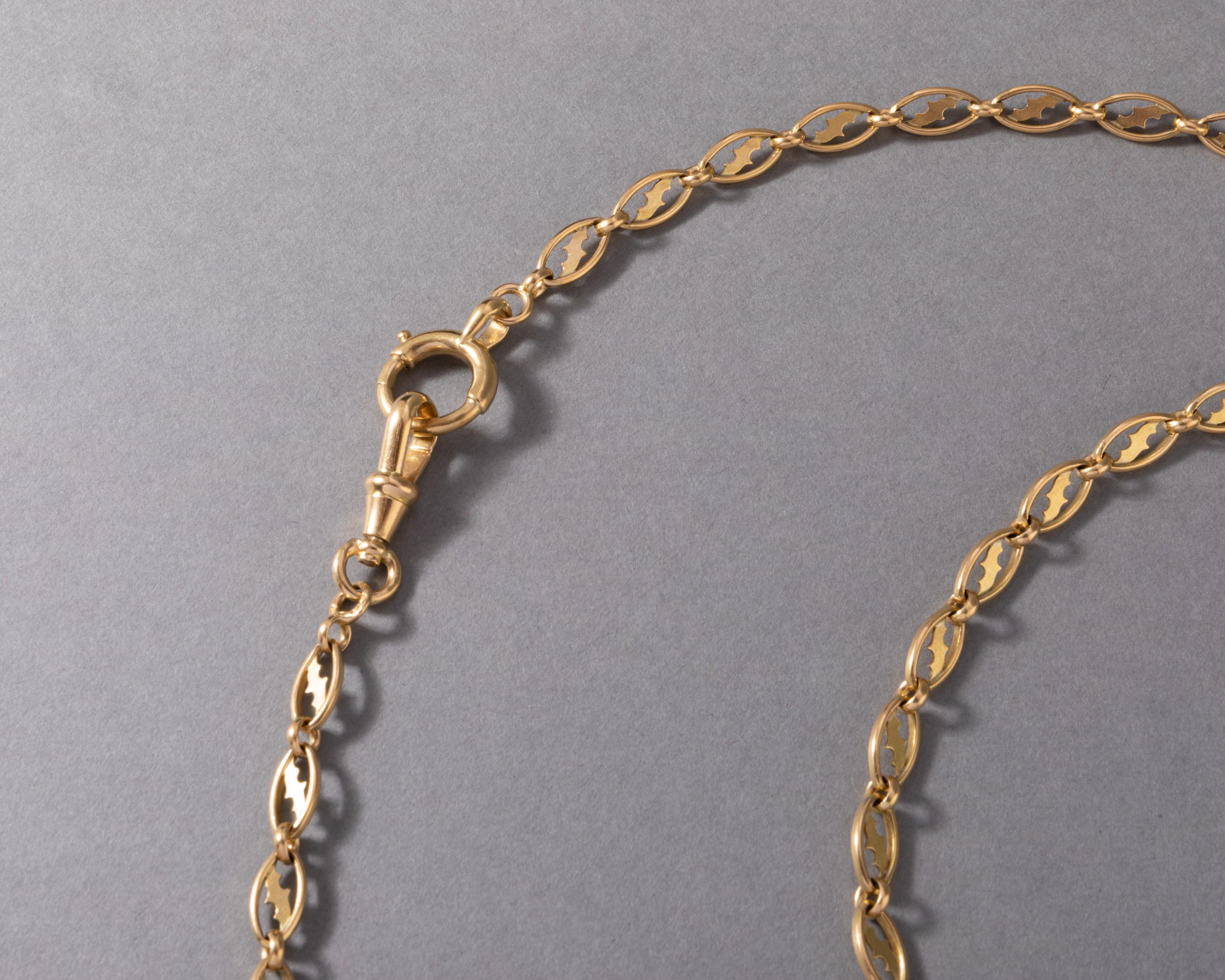 Gold Diamonds and Sapphire Vintage Chain Necklace  For Sale 1