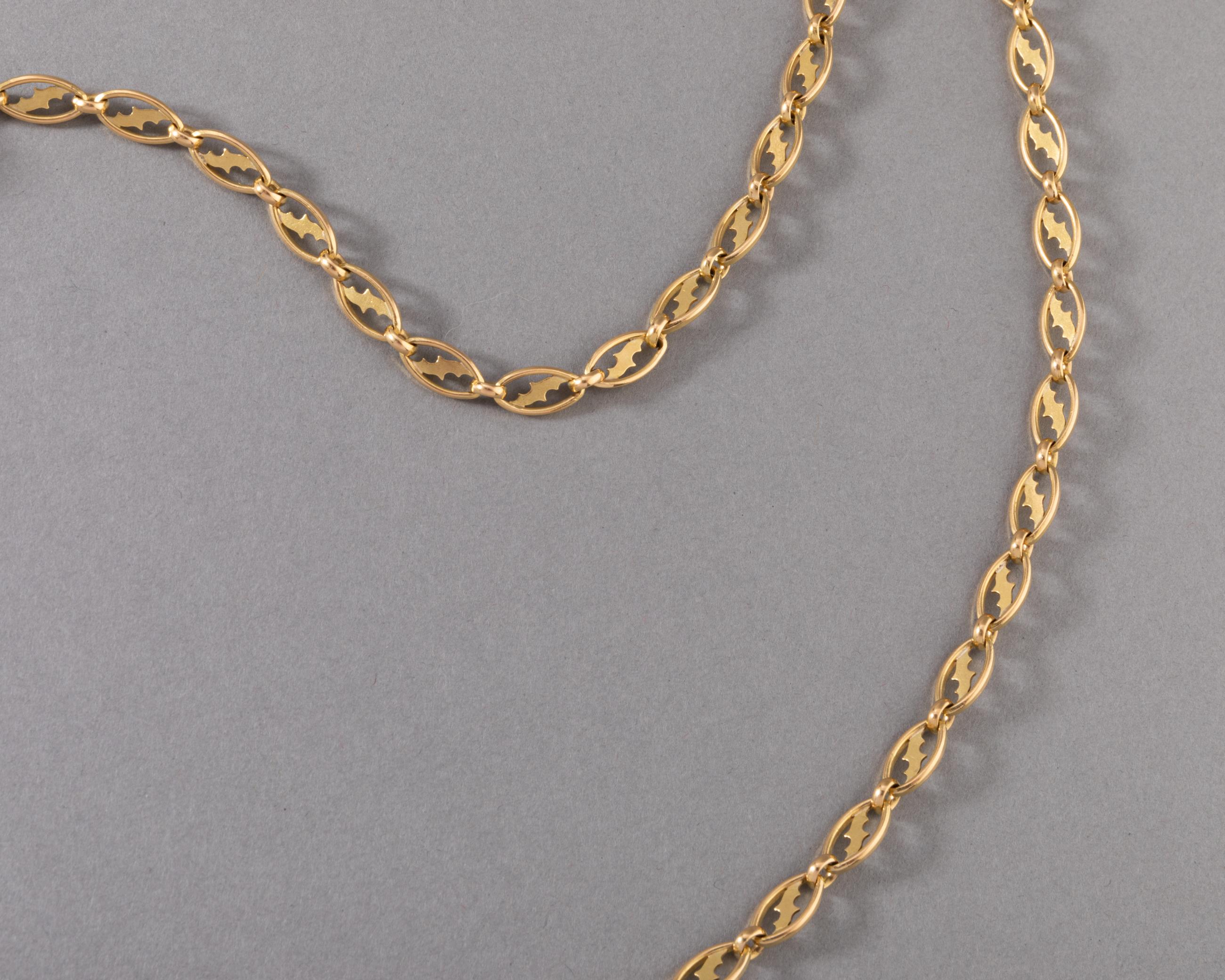 Gold Diamonds and Sapphire Vintage Chain Necklace  For Sale 3