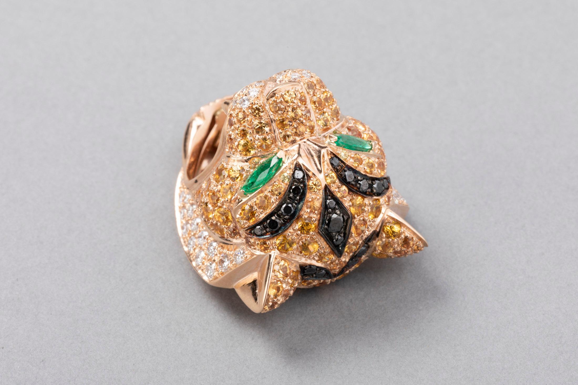 Gold Diamonds Emeralds and Sapphires Tiger Fashion Ring For Sale 5