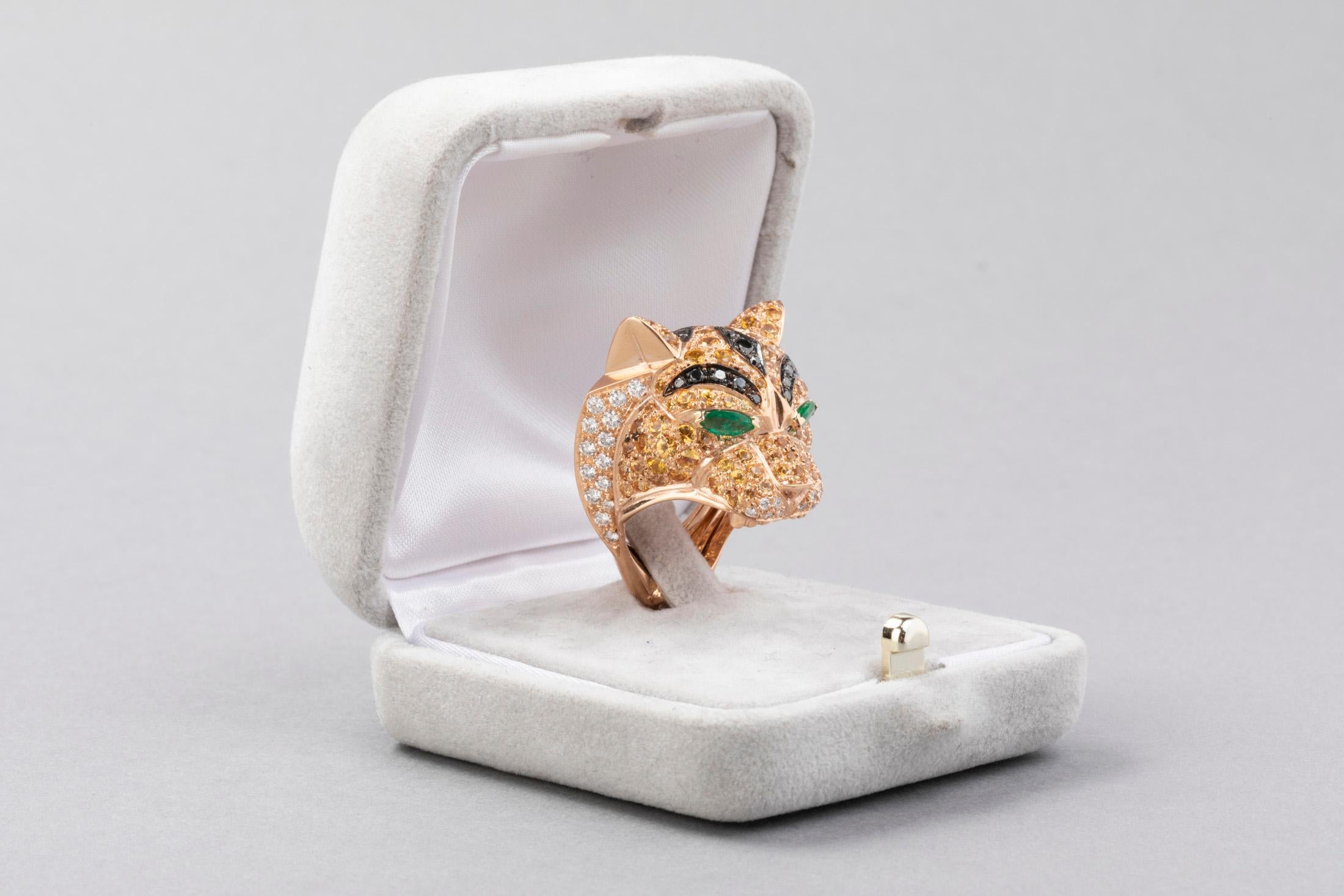 Gold Diamonds Emeralds and Sapphires Tiger Fashion Ring In Excellent Condition For Sale In Saint-Ouen, FR