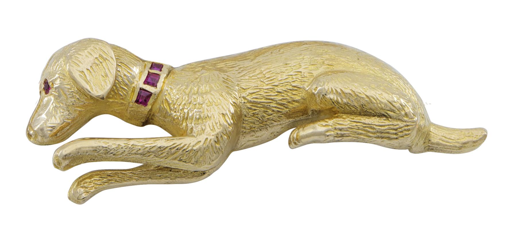 Broche en or représentant une maison en forme de chien et de chien Unisexe en vente