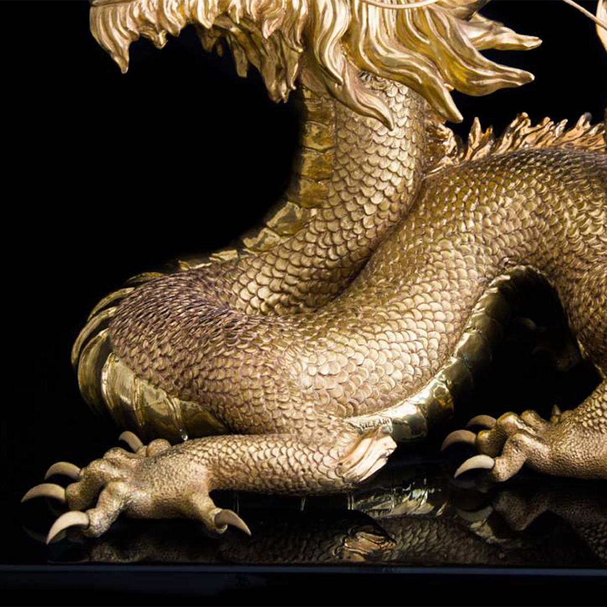 gold dragon statue