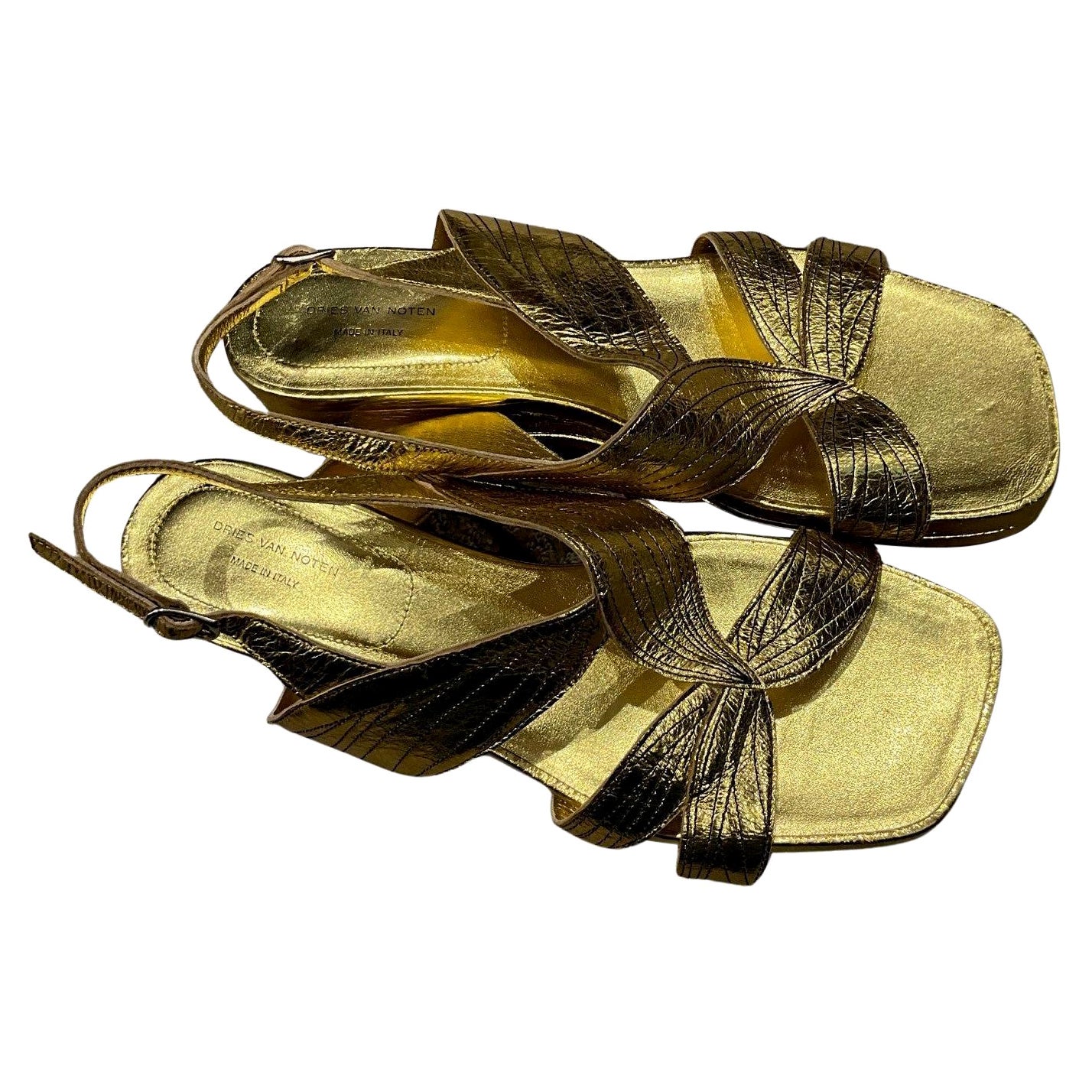 Sandalia dorada Dries van Noten en venta