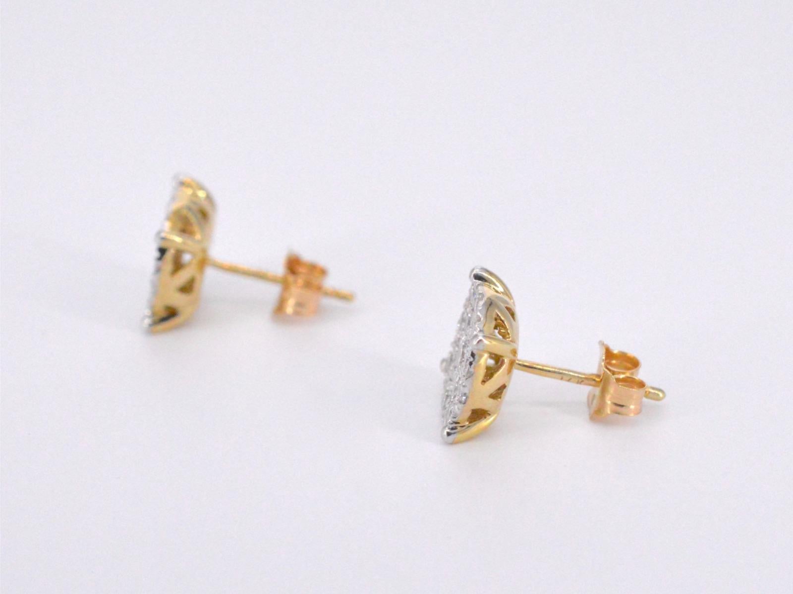 Gold Earrings with a Brilliant Cut Diamond For Sale 2