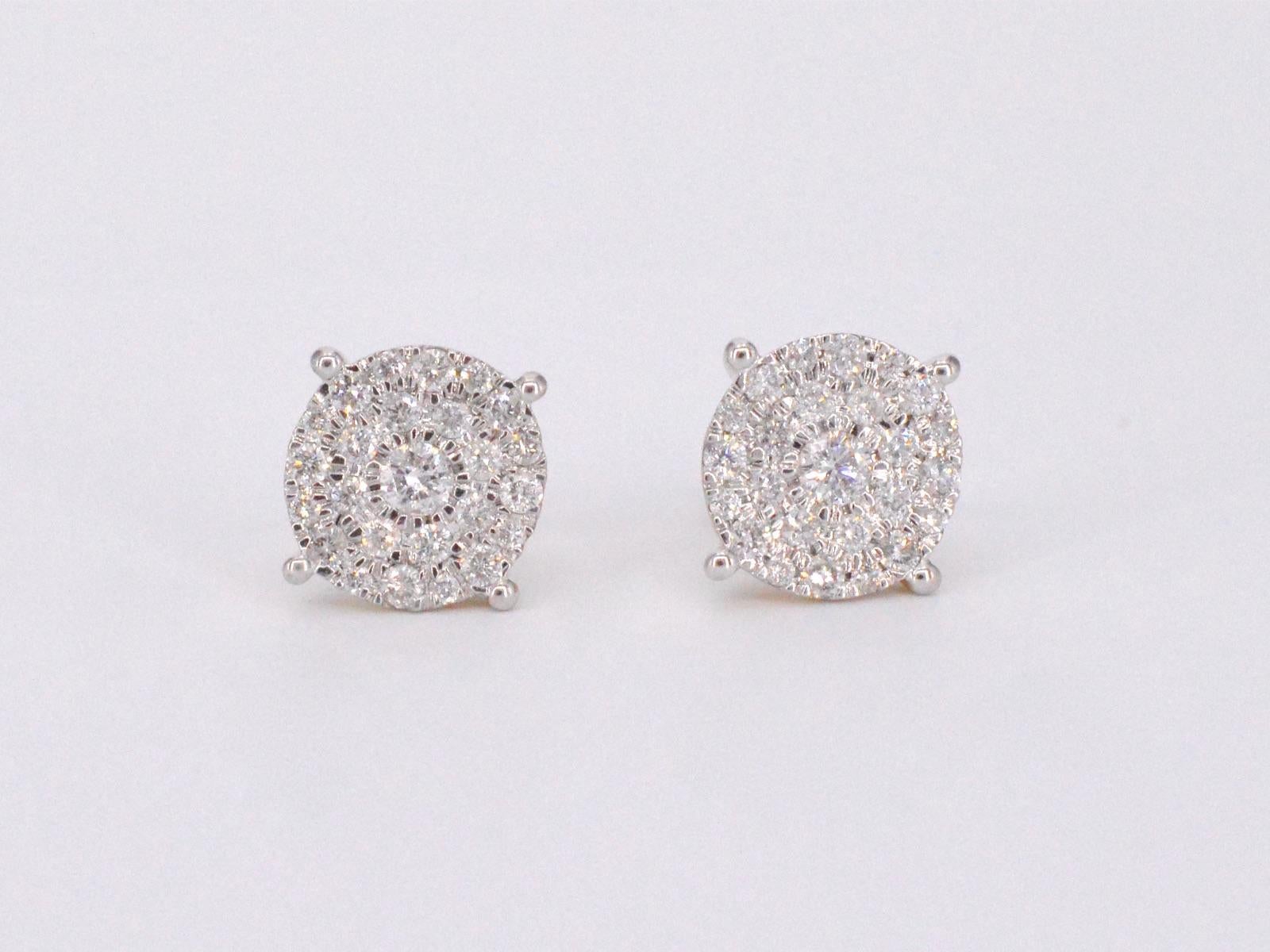 Gold Earrings with a Brilliant Cut Diamond For Sale 4