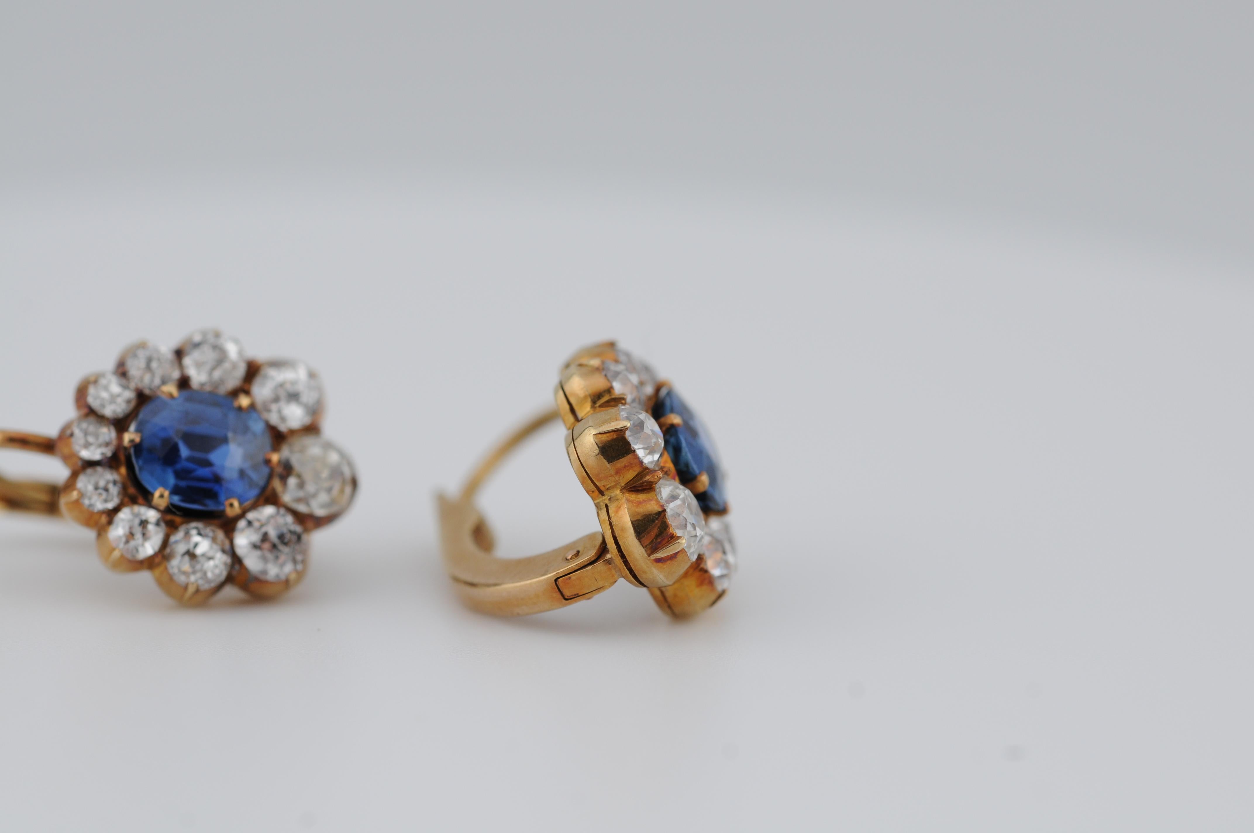 Gold Earrings with Ceylon Sapphires and Old Mine-Cut Diamonds For Sale 7