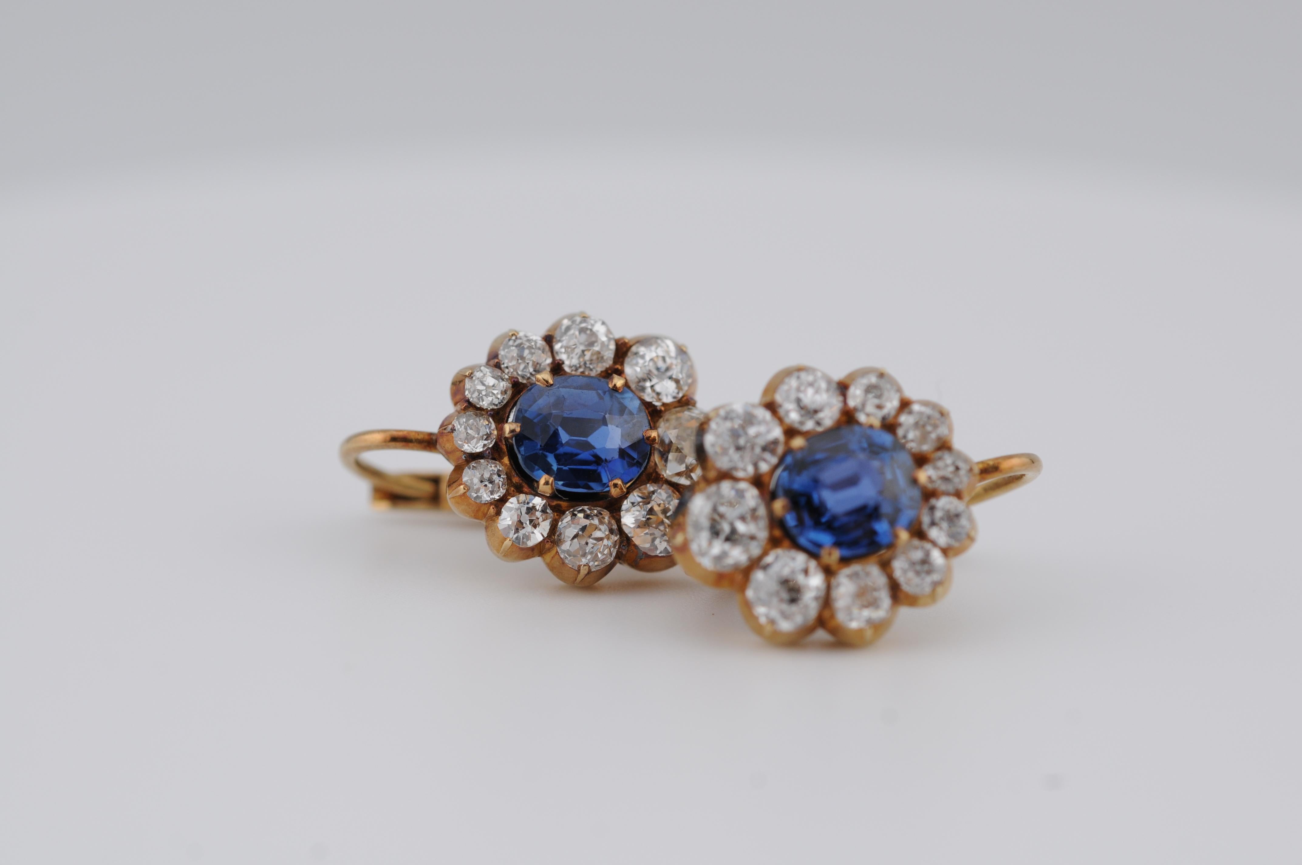 Gold Earrings with Ceylon Sapphires and Old Mine-Cut Diamonds For Sale 2