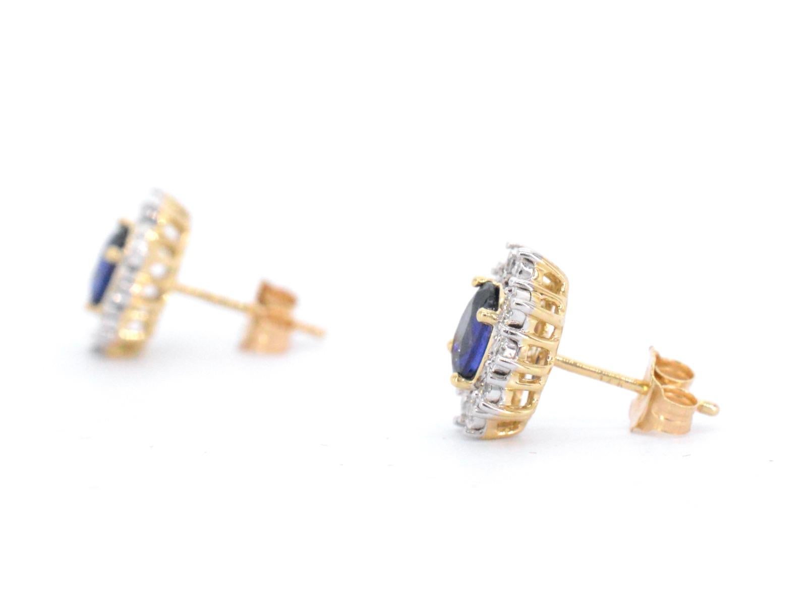 Gold Earrings with Diamonds and Sapphire In New Condition For Sale In AMSTELVEEN, NH