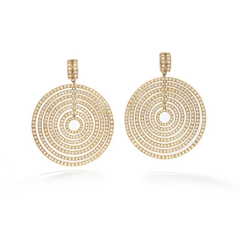 Round Cut Gold Earrings with Diamonds For Sale