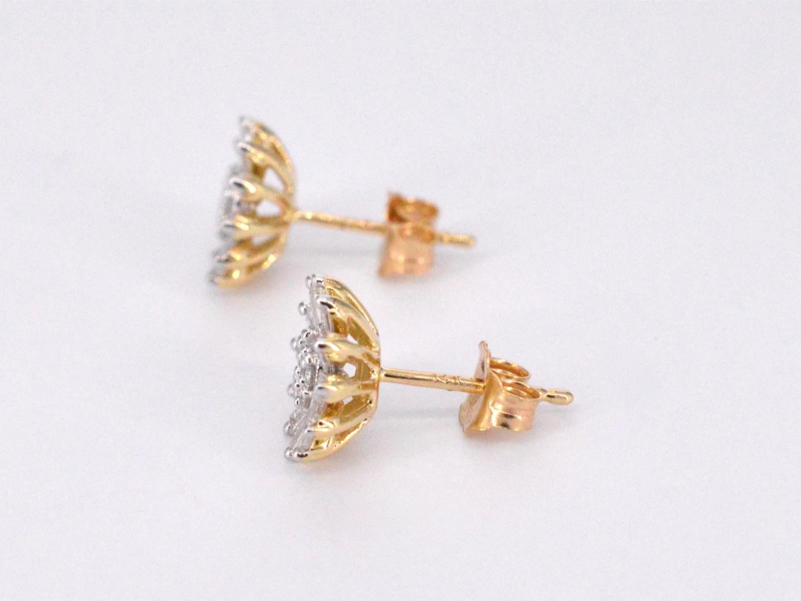 Gold Earrings with Natural Genuine Diamonds In New Condition For Sale In AMSTELVEEN, NH