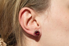 Gold earrings with pink tourmalines and diamonds