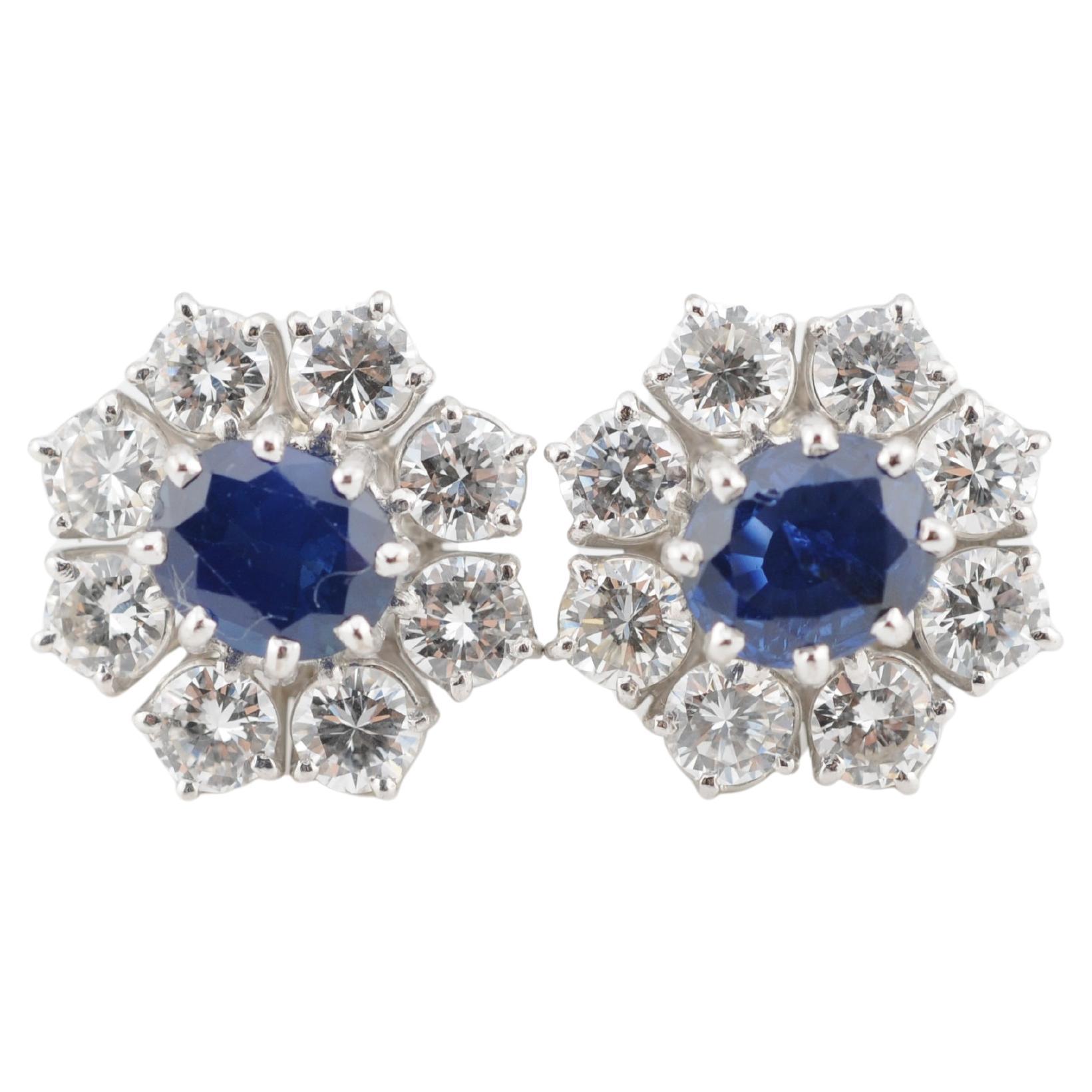 Orecchini in oro con zaffiri e diamanti 18k Weissgold in vendita
