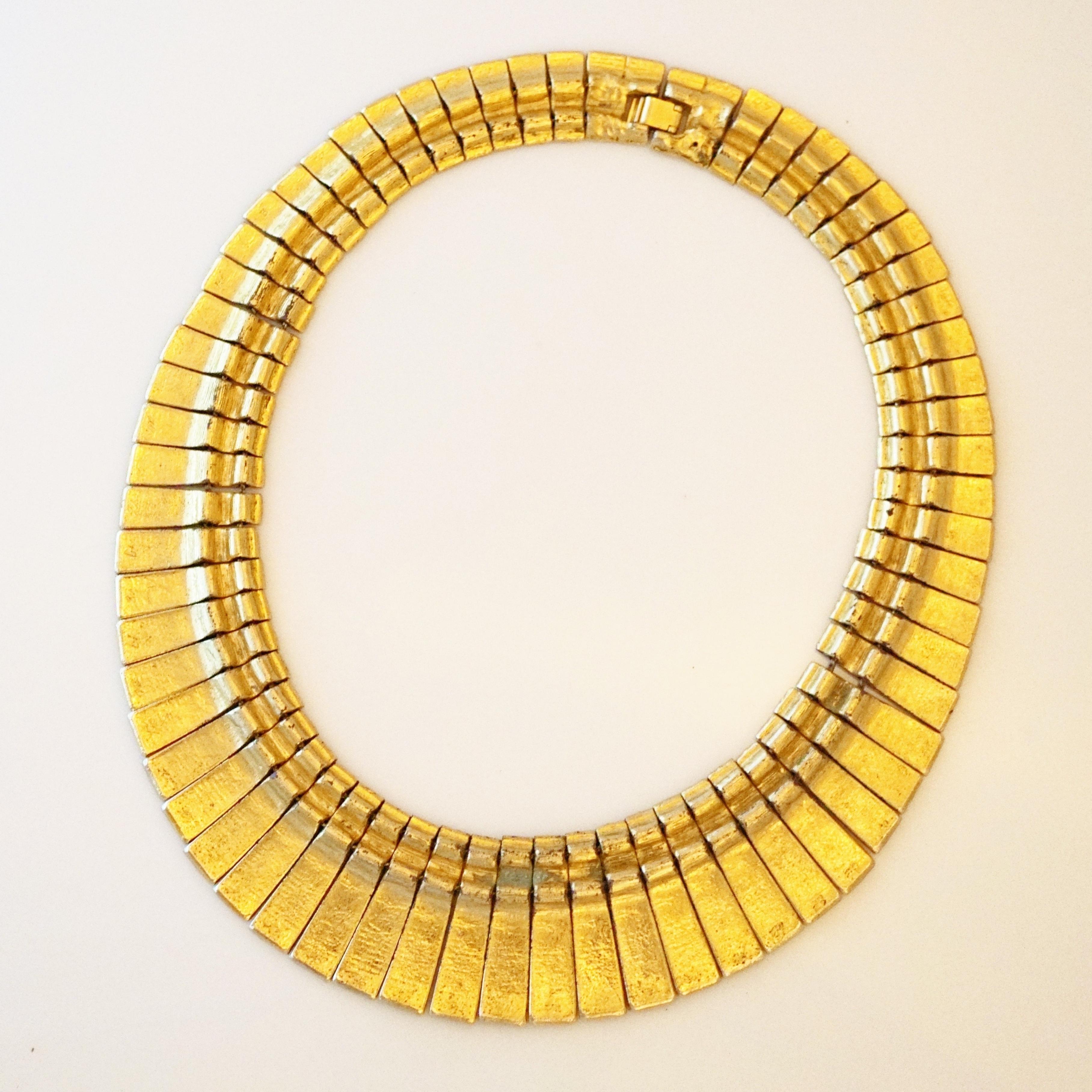 Gold Egyptian Revival Choker Necklace By Les Bernard, 1970s In Good Condition In McKinney, TX