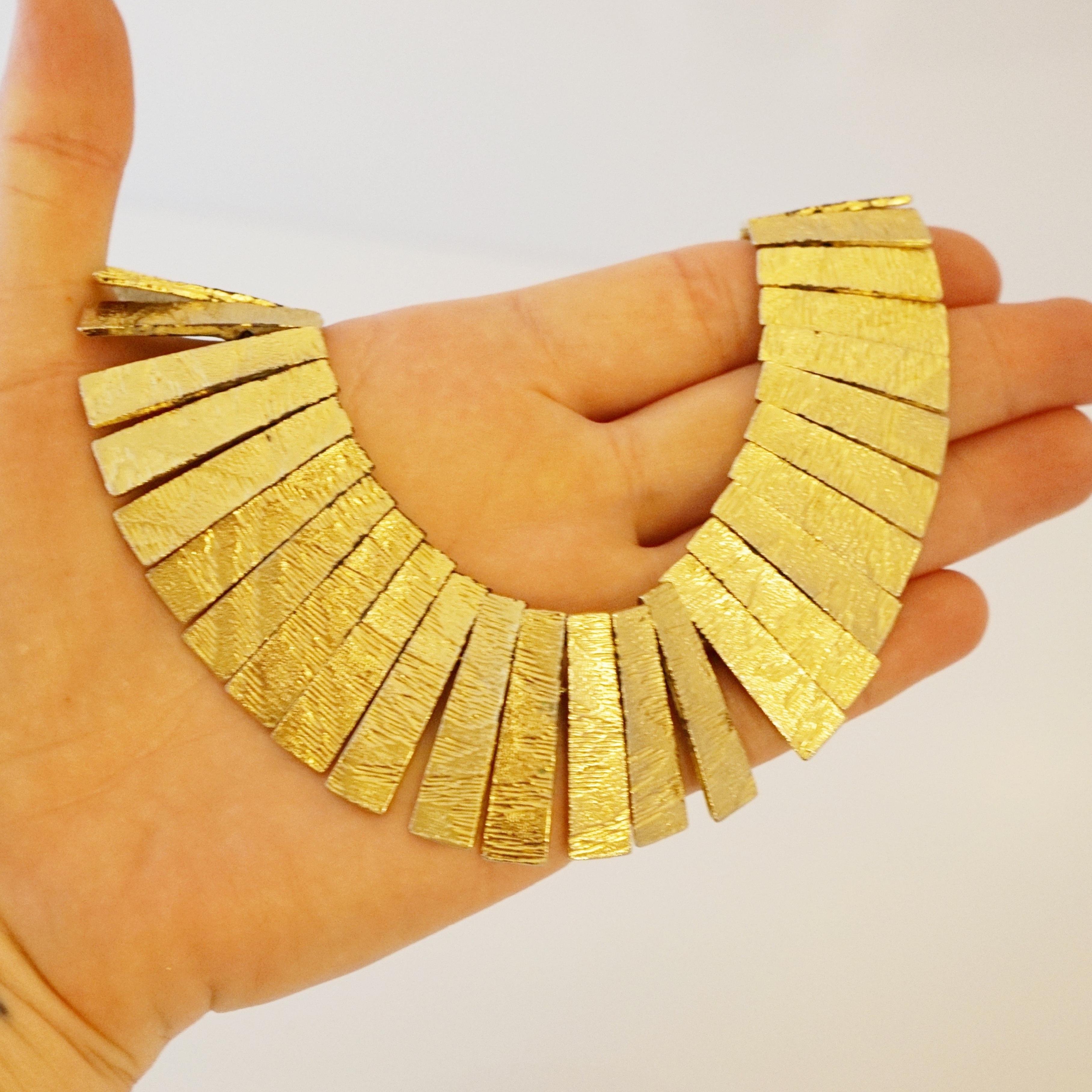 Women's Gold Egyptian Revival Choker Necklace By Les Bernard, 1970s