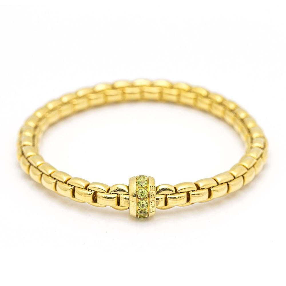 Gold Elastic Bracelet with Peridots In New Condition For Sale In BARCELONA, ES