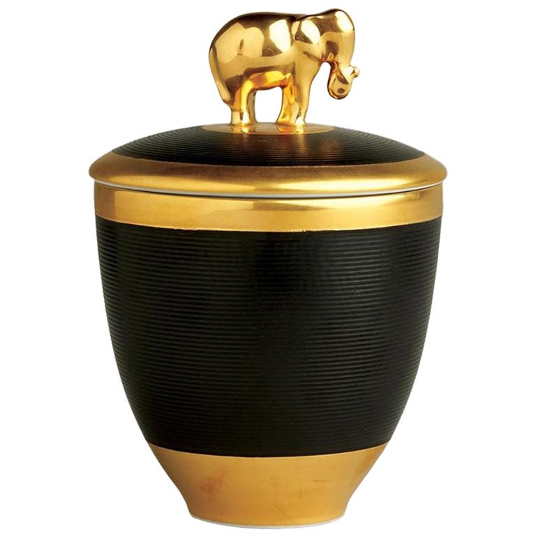 Schwarze Elefanten-Kerzenschachtel aus Gold im Angebot