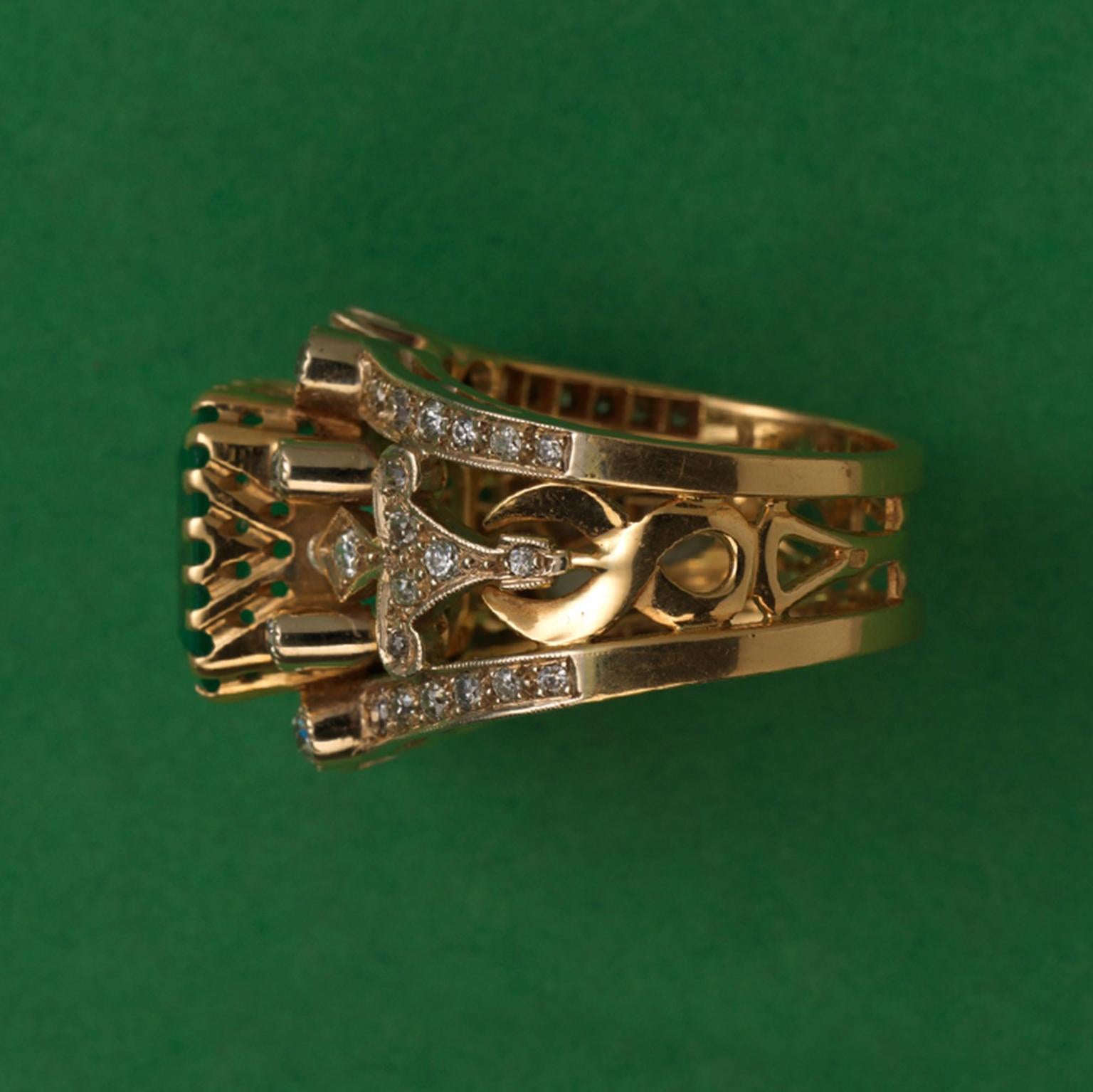 Gold, Emerald and Diamond Ring In Good Condition In Amsterdam, NL