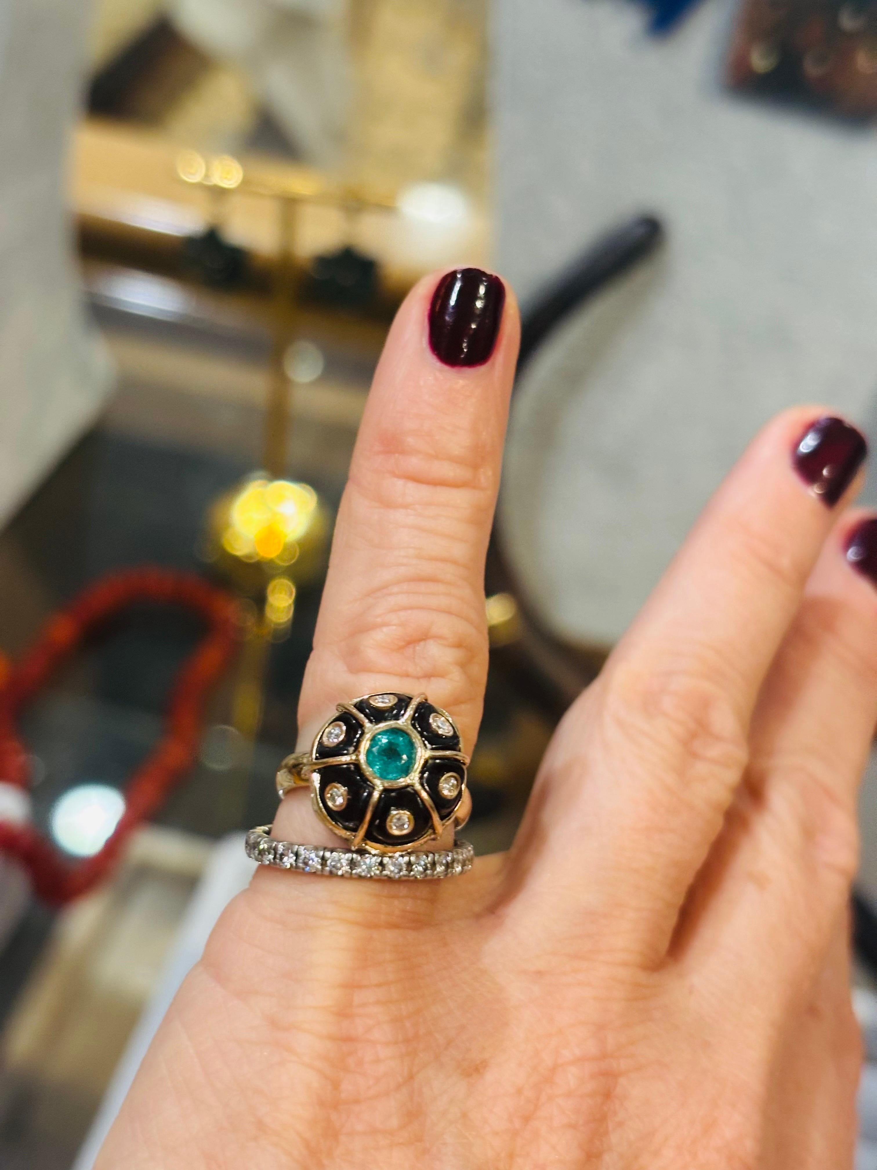 Anello in oro, smeraldo, diamanti e onice nera in vendita 8