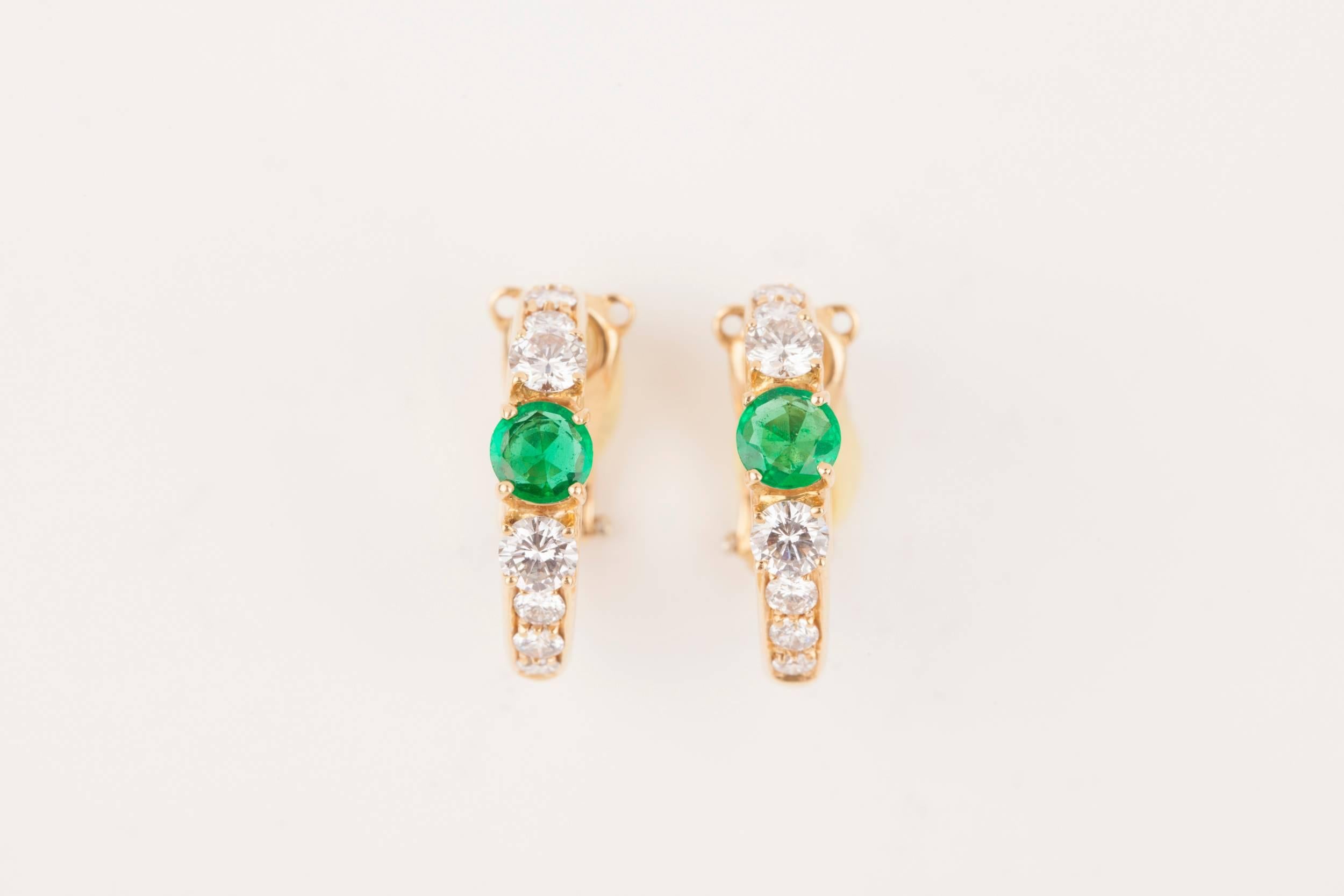 Gold Emeralds and Diamonds French Créoles Earrings In Excellent Condition In Saint-Ouen, FR