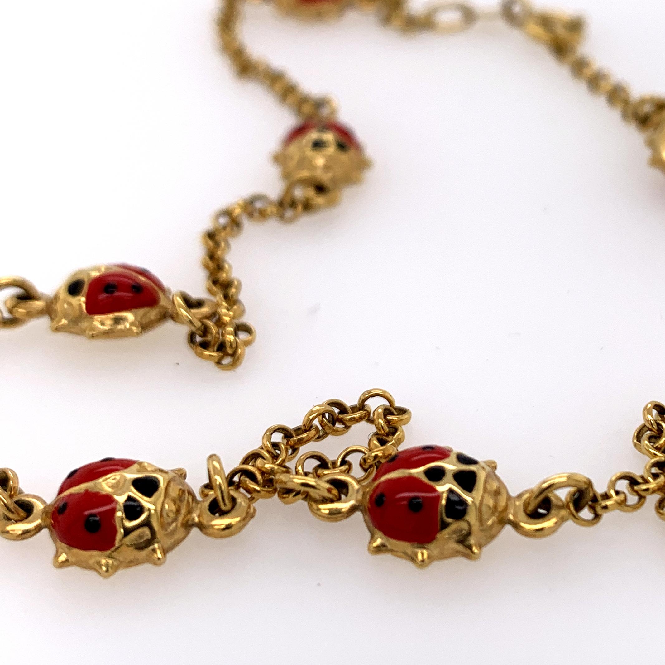 Gold and Enamel Lady Bug Necklace In Excellent Condition In New York, NY