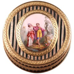 Boîte en or, émail, écaille de tortue et laque, période Louis XV