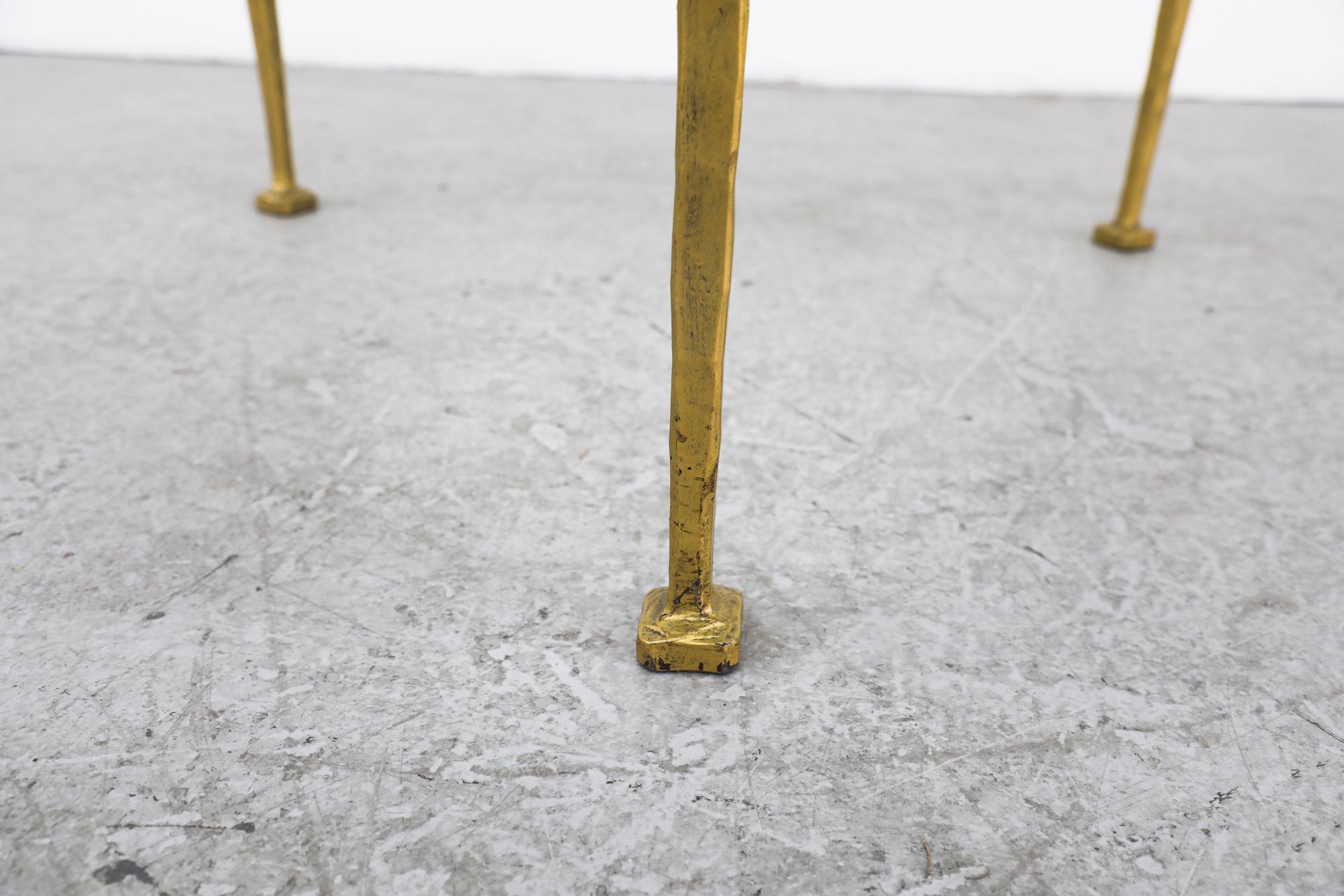 Table basse brutaliste Lothar Klute émaillée or avec plateau en verre moulé en vente 1