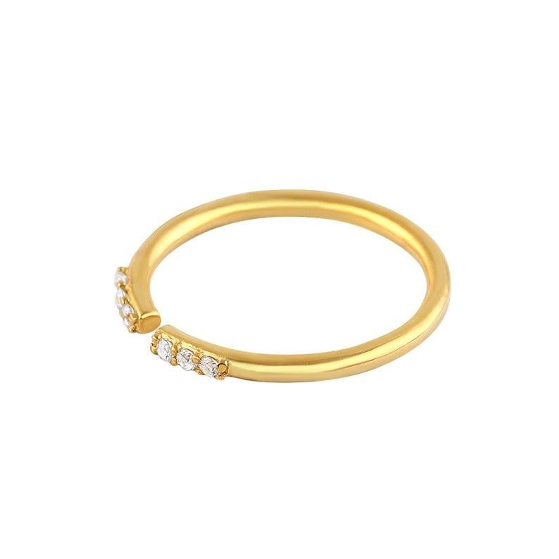 Round Cut Gold Ring with Diamonds, Dainty Diamond Ring, 14 Karat/18 Karat Solid Gold Ring For Sale