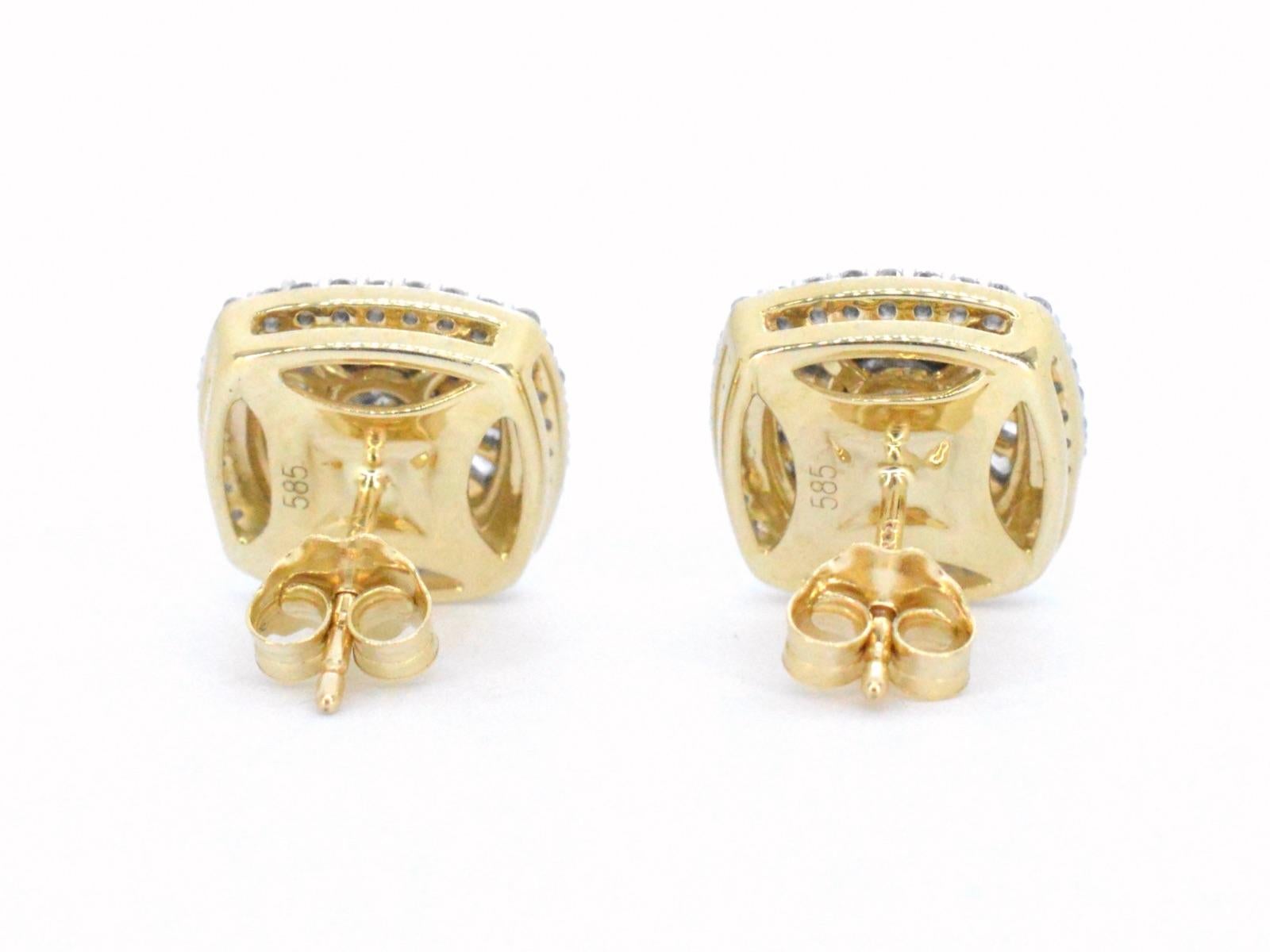 Gold Entourage Earrings Set with 1.20 Carat In New Condition In AMSTELVEEN, NH