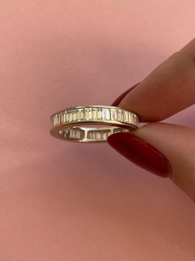 Gold Eternity Ring with Diamonds In Good Condition For Sale In Amsterdam, NL