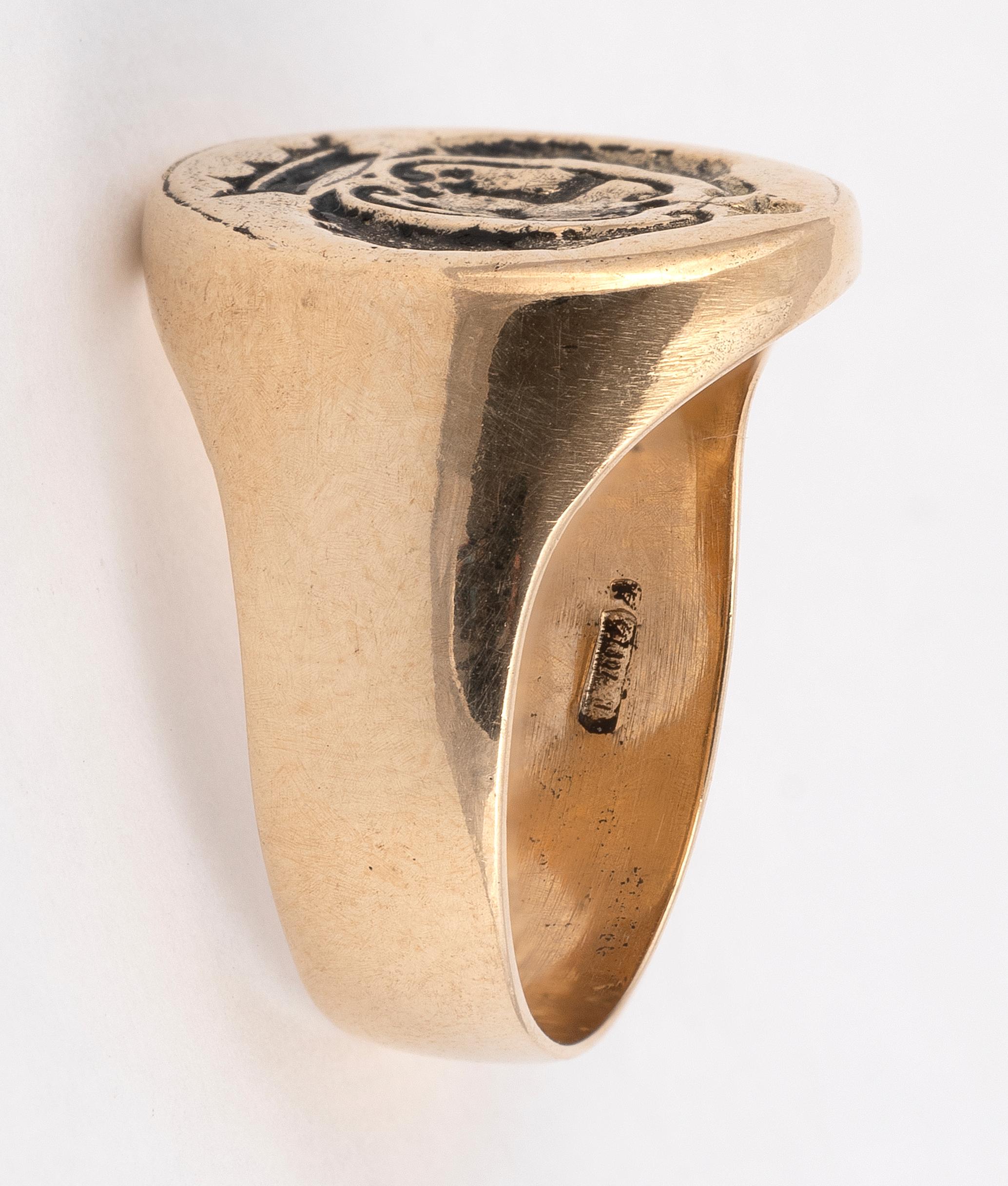 family crest signet ring