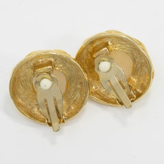 Gold-Mode-Ohrclips aus Gold, klobige Kunstperlen in der Mitte, Retro Ende 1900er Jahre