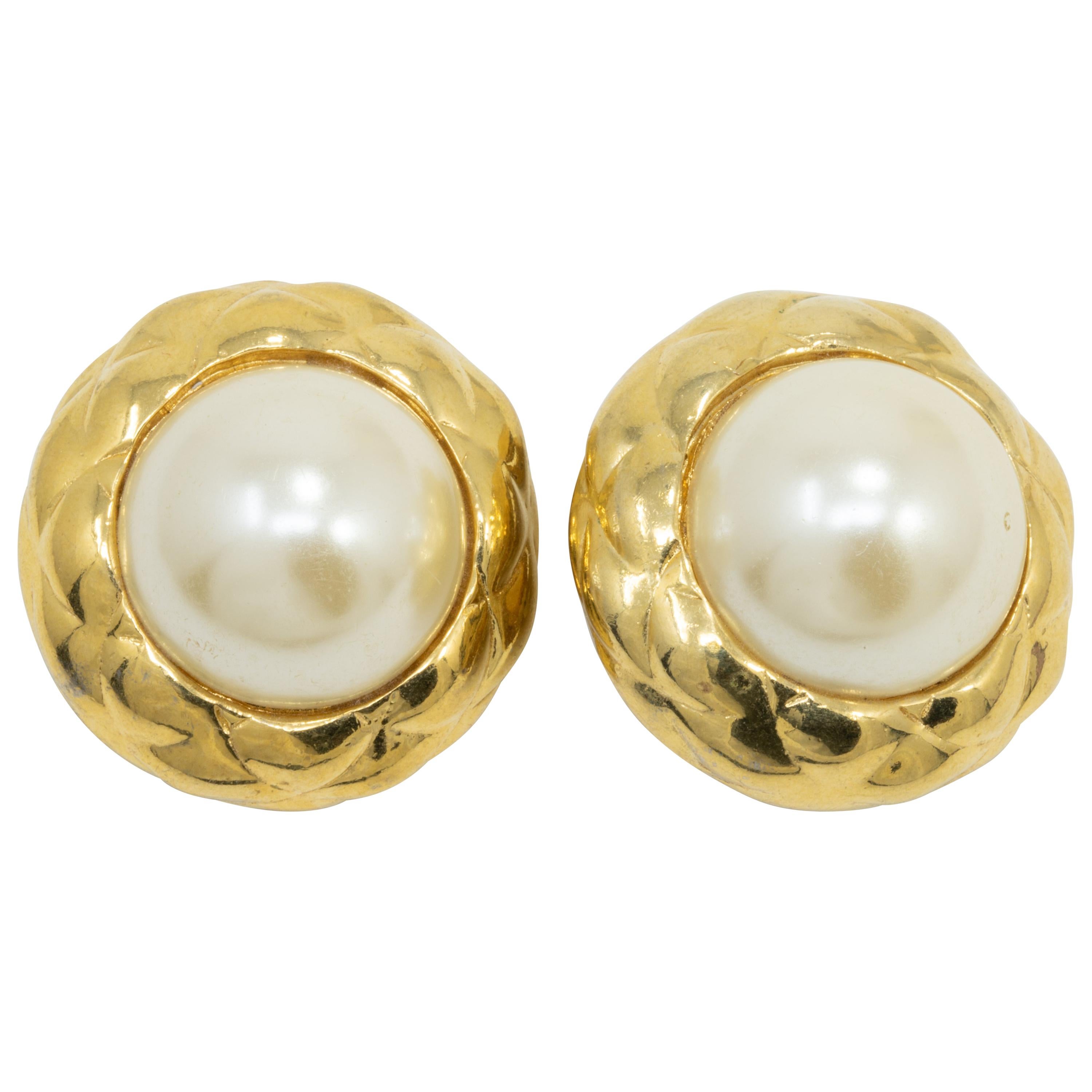 Gold Fashion Clip On Earrings, Chunky Faux Pearl Center, Retro Late 1900s For Sale