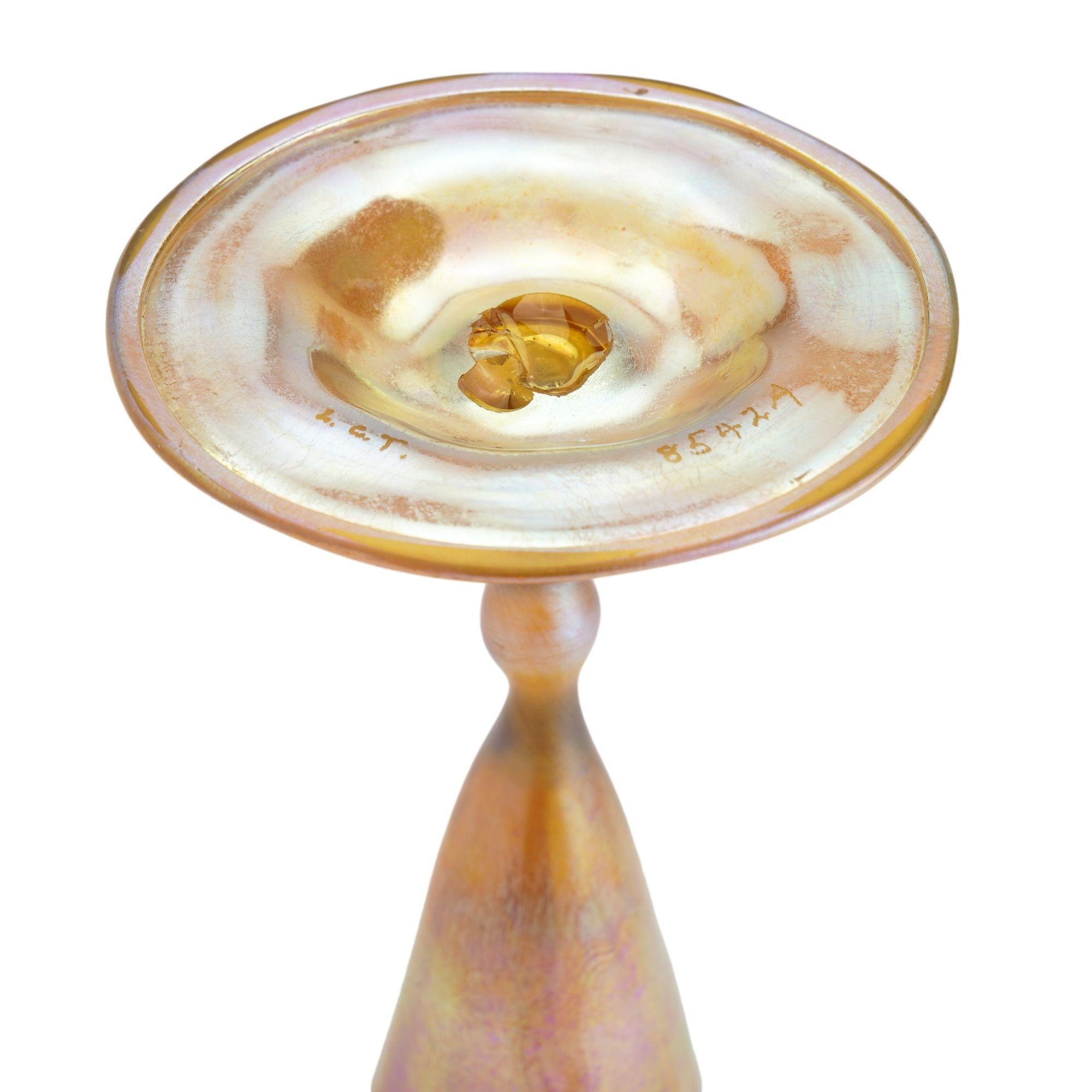 Blown Glass Gold Favrile trumpet vase by Louis Comfort Tiffany, 1900 For Sale