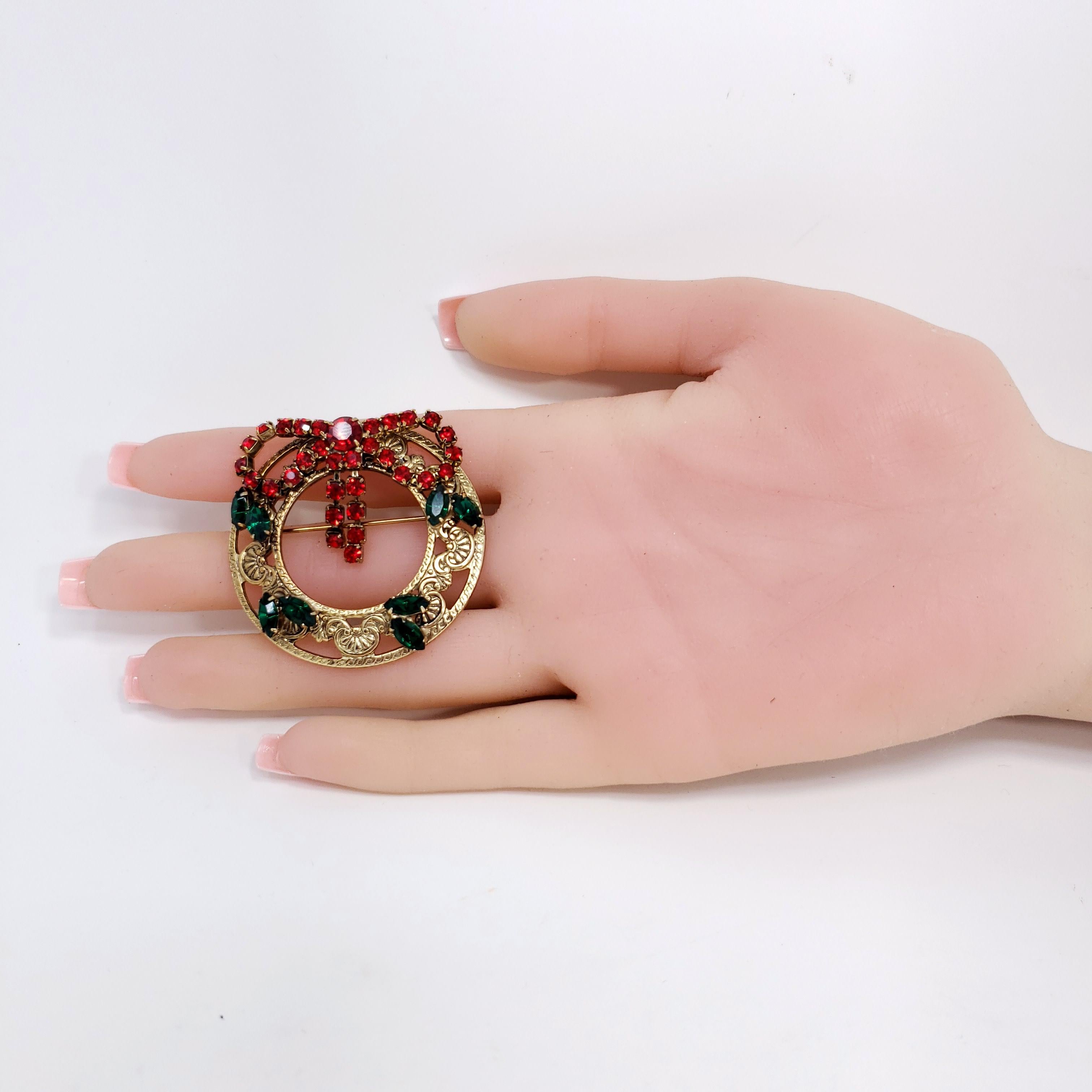 Retro Gold Festive Holiday Wreath Round Pin Brooch, Green and Red Crystals For Sale
