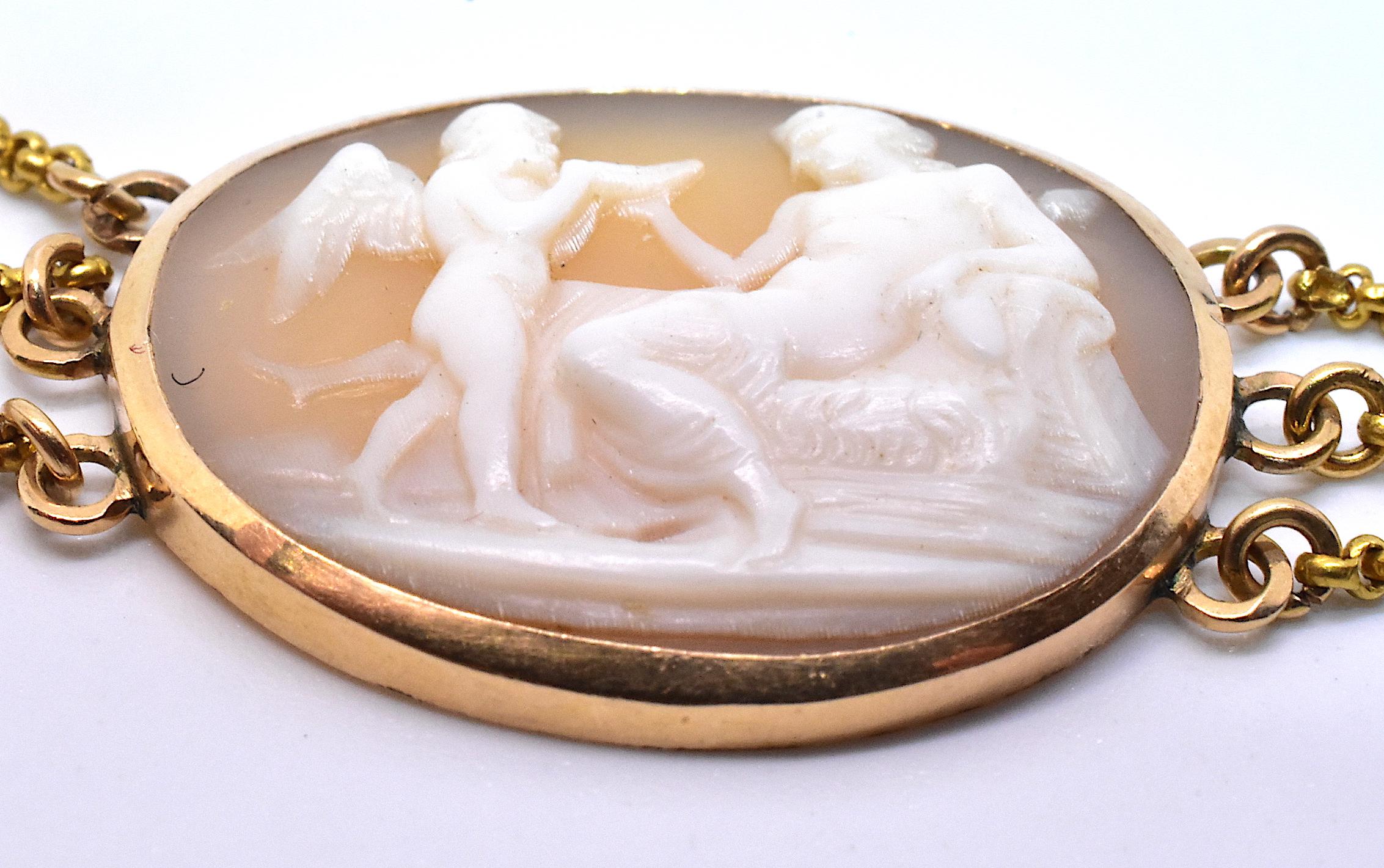 Shell Cameo Swag Necklace with Scenes of Cupid (Eros), circa 1820 3