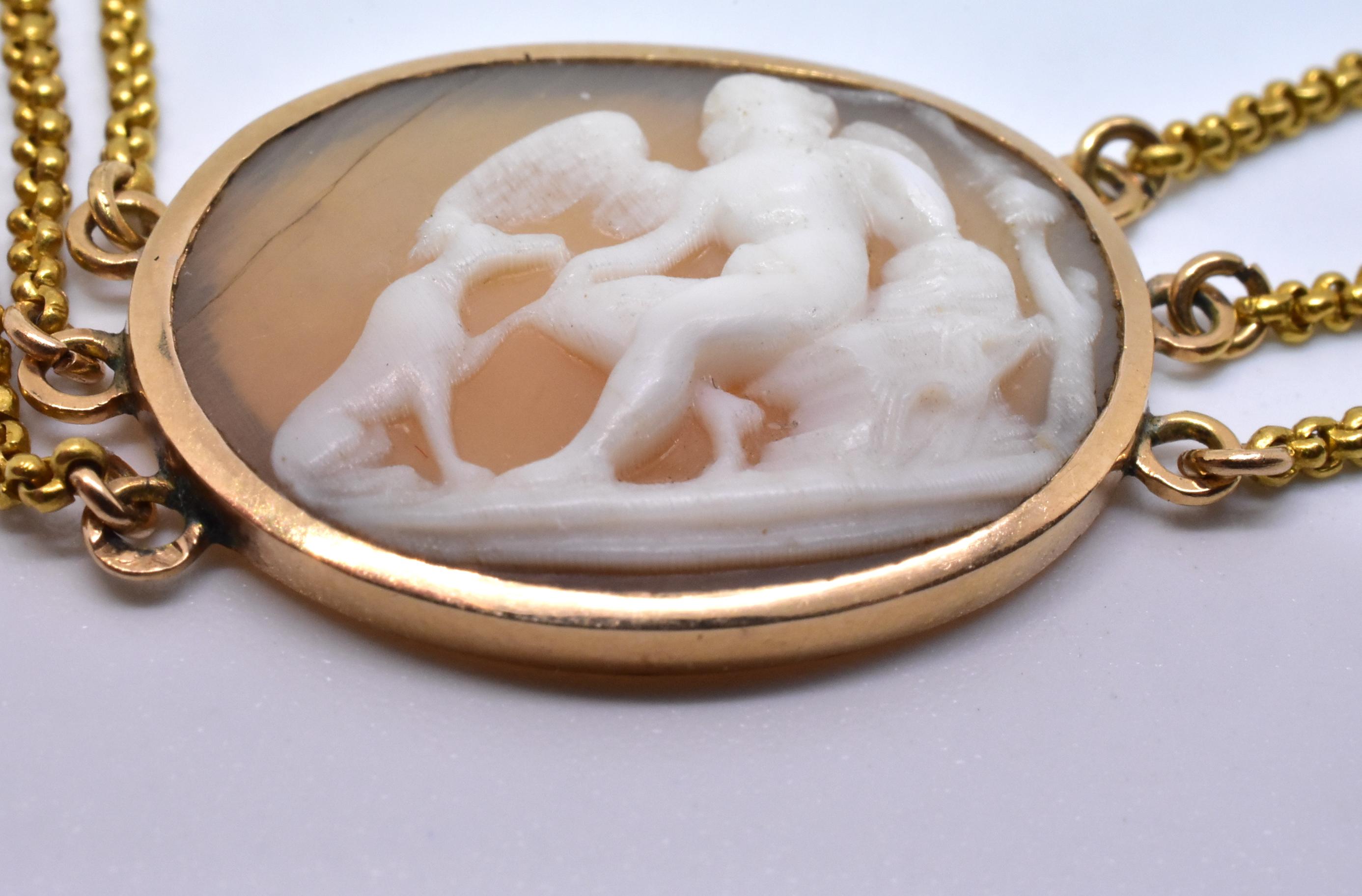 Shell Cameo Swag Necklace with Scenes of Cupid (Eros), circa 1820 4