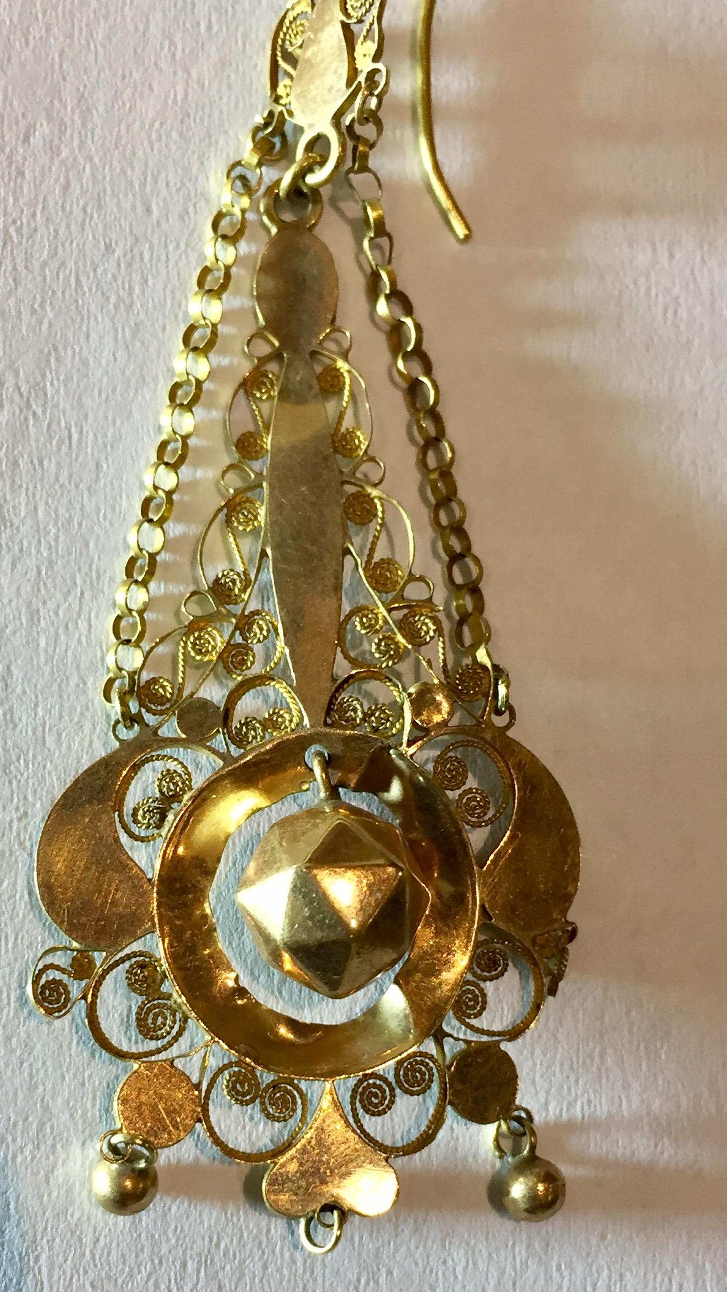 Gold Filigree Earrings 18 Karat In Good Condition For Sale In Palermo, IT