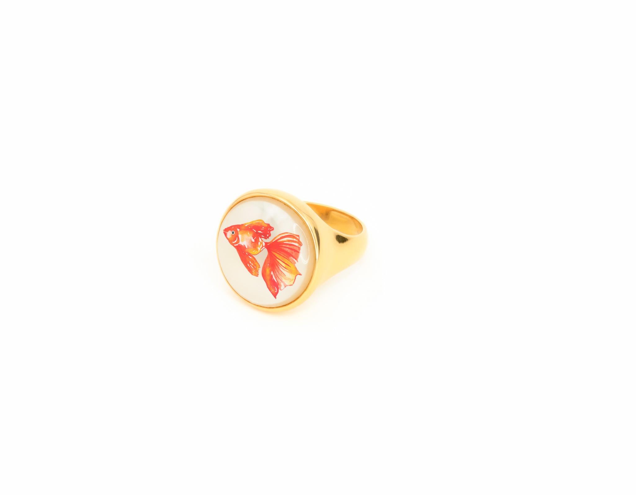 in vendita:  Anello con pesce d'oro dipinto con cammeo di madreperla, anello personalizzato 4